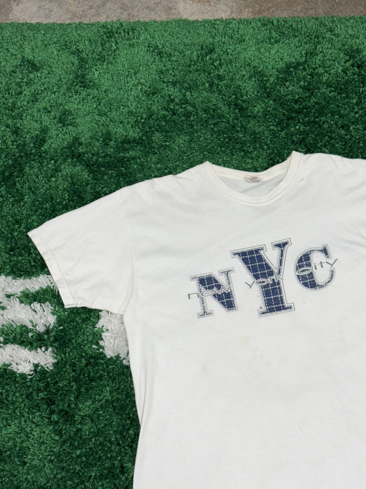 Vintage Vintage NYC New York City USA America Screenstar White Tee Size US L / EU 52-54 / 3 - 2 Thumbnail