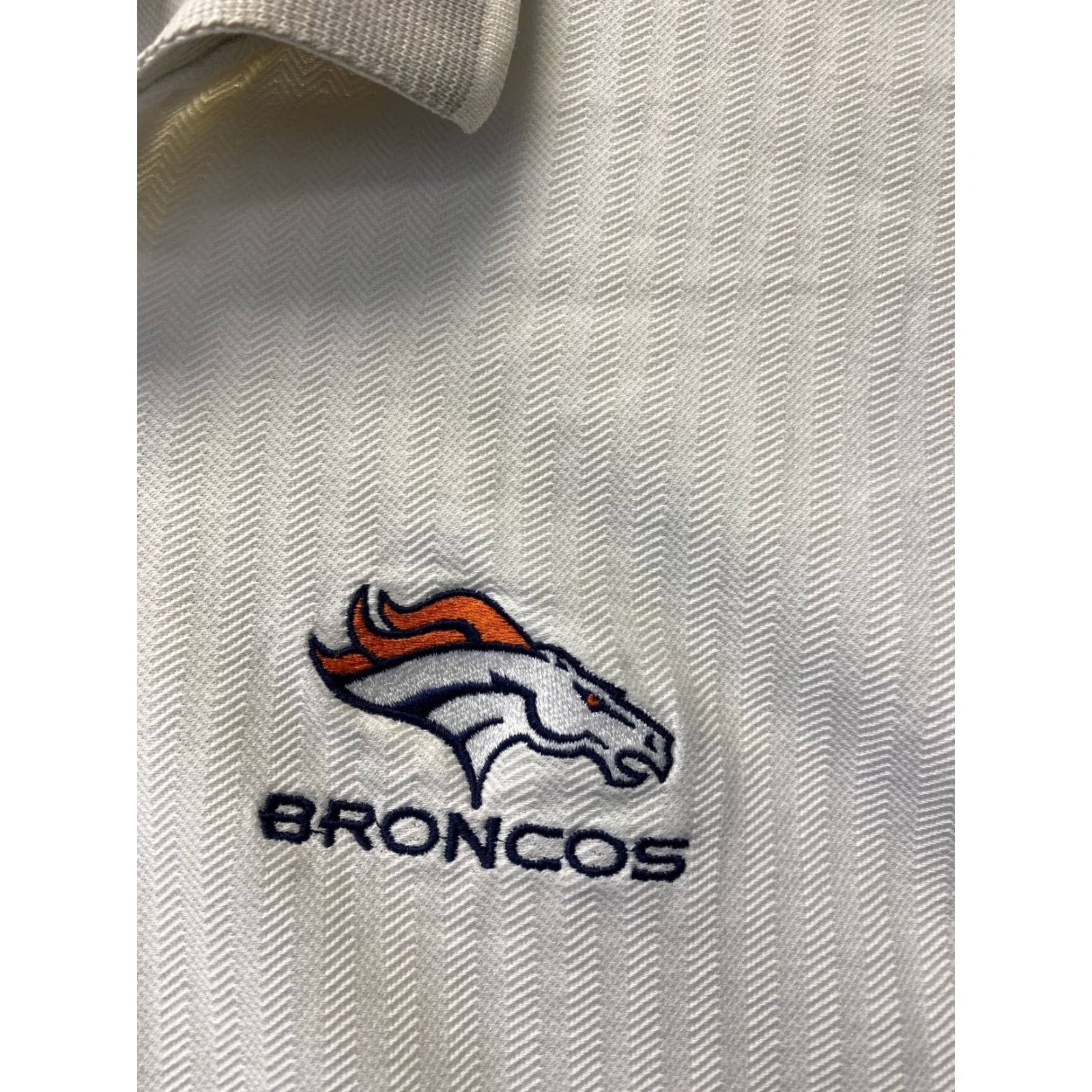 Vintage VINTAGE DYNASTY Polo Shirt Denver Broncos Embroidered White Adult XL Solid Mens Size US XL / EU 56 / 4 - 2 Thumbnail