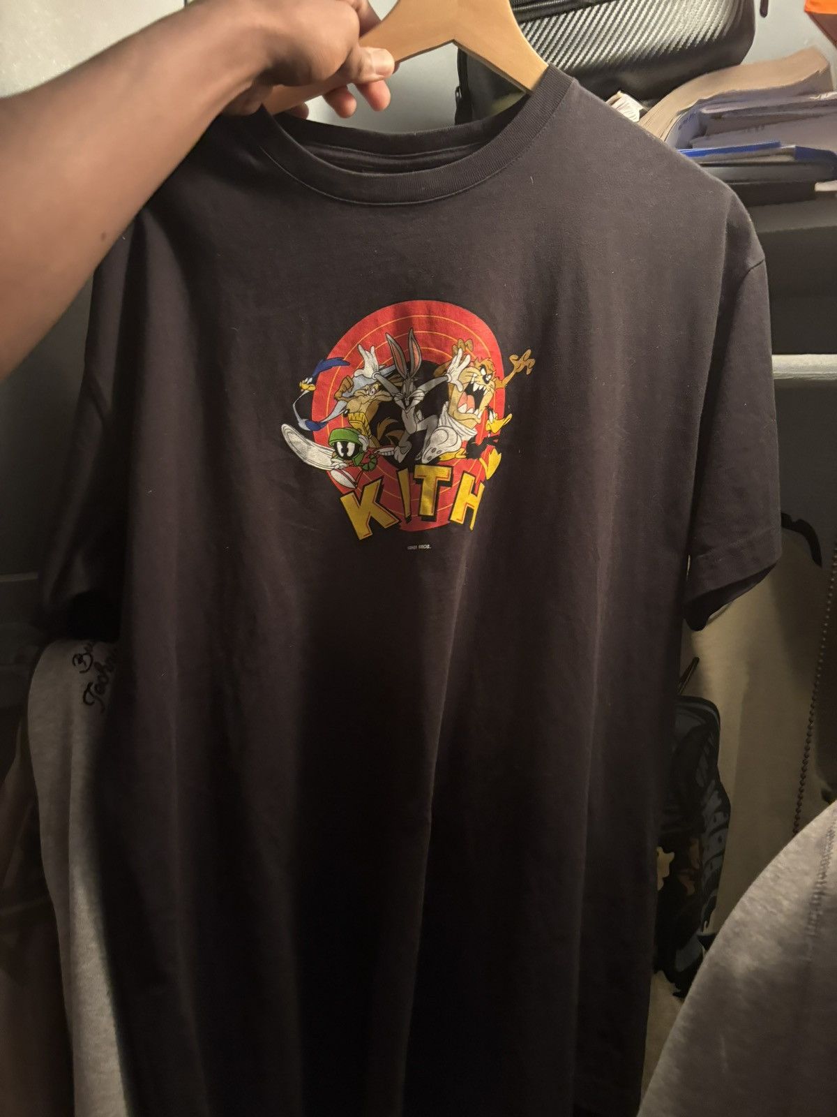 Kith Kith x looney tunes Size US L / EU 52-54 / 3 - 1 Thumbnail
