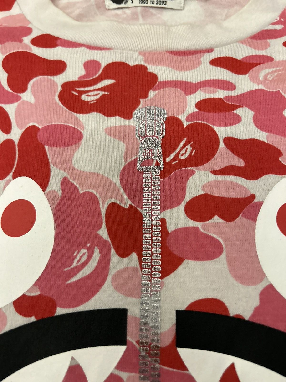 Bape 💥CRAZY💥 BAPE PINK CAMO SHARK TEE Size US L / EU 52-54 / 3 - 5 Thumbnail