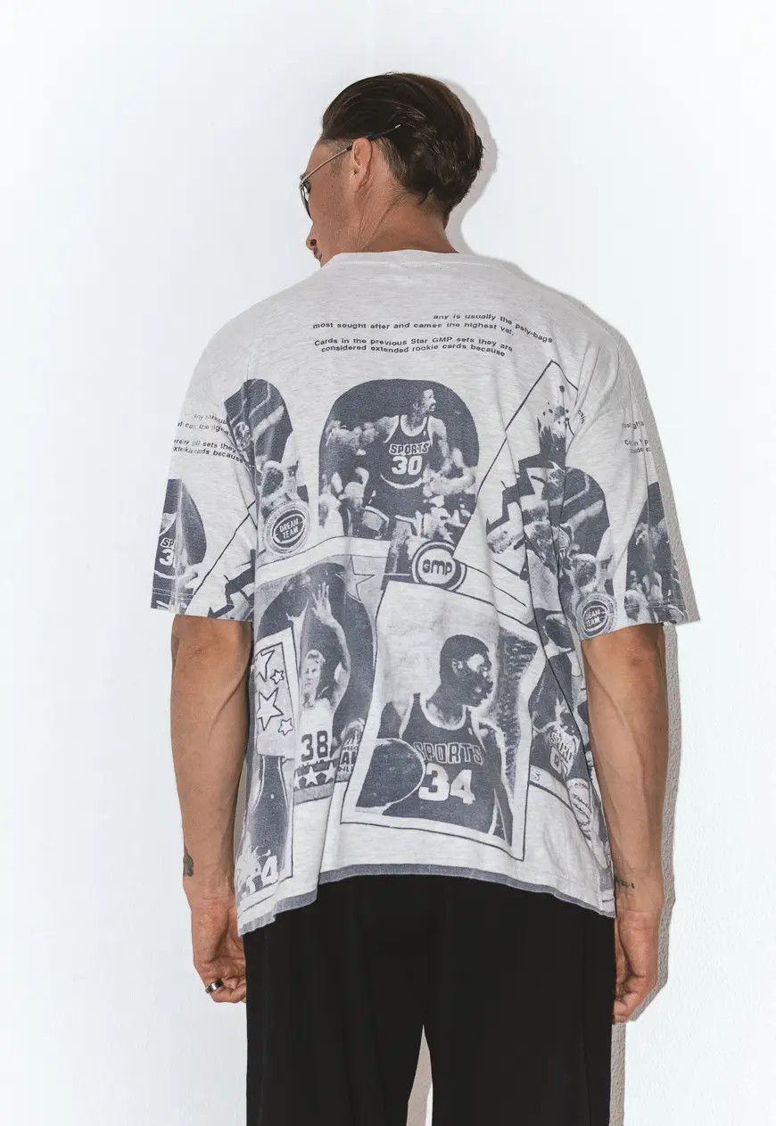 Designer 90s Collectible Rare Basketball Card Graphic 90s T Shirt Size US XL / EU 56 / 4 - 2 Thumbnail