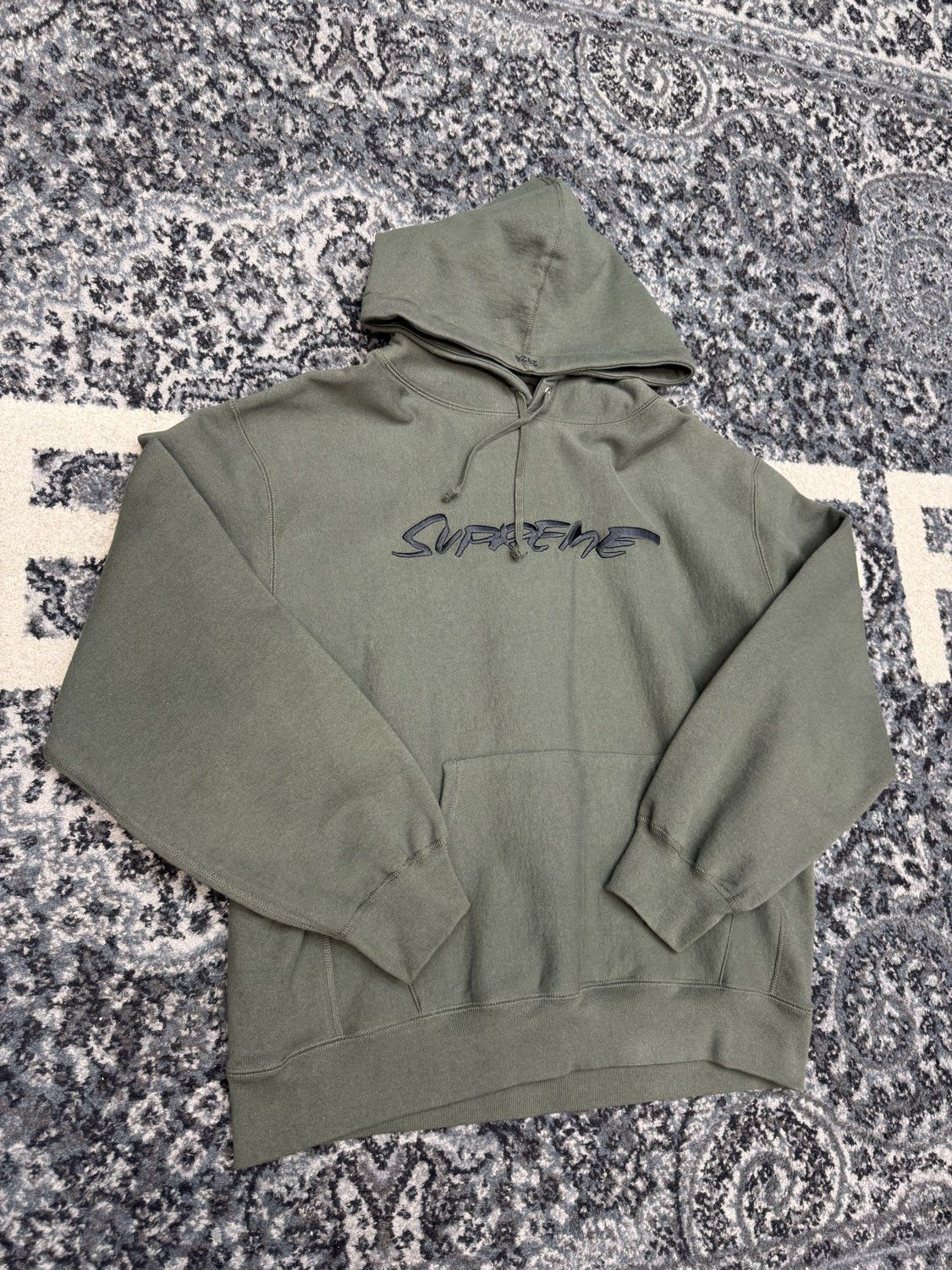 Supreme Futura Hooded Sweatshirt 'Dark Olive' Size US L / EU 52-54 / 3 - 2 Thumbnail