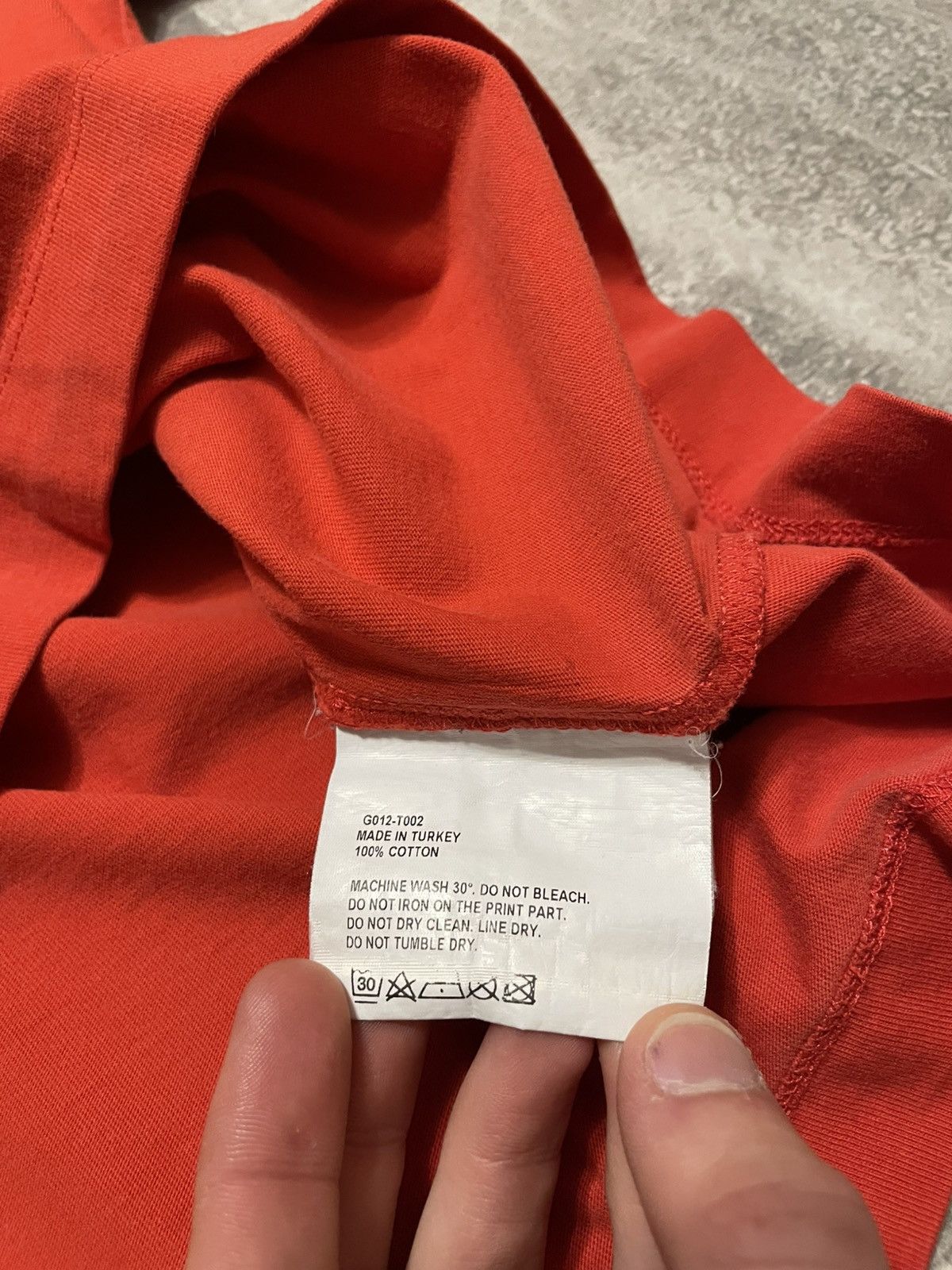 Gosha Rubchinskiy Gosha Rubchinskiy Red Dj Arrow “East Blow” T-Shirt Size US L / EU 52-54 / 3 - 11 Thumbnail