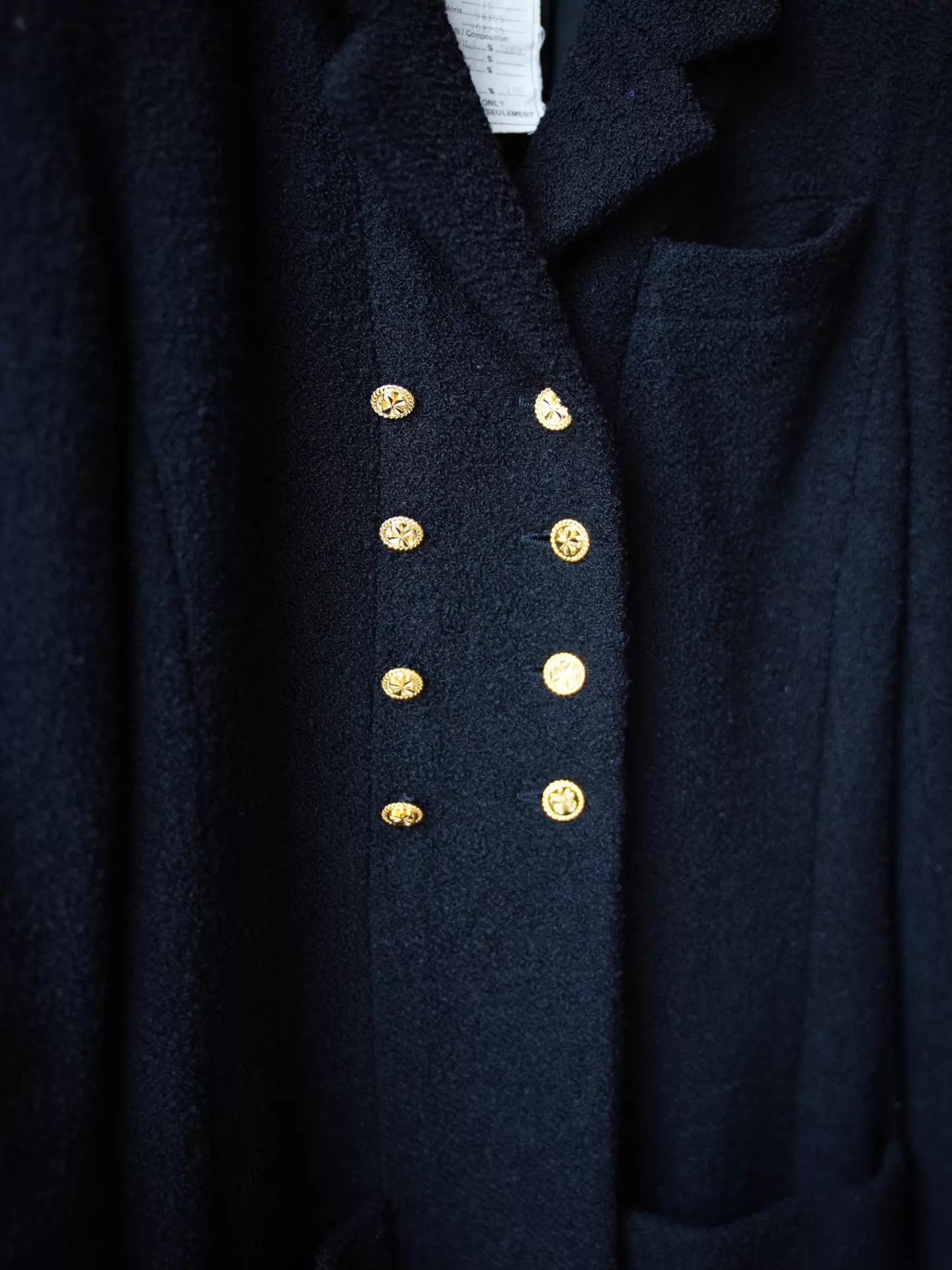 Chanel Chanel 1993 Black Gold Clover Buttons Wool Blazer fr36 Size XS / US 0-2 / IT 36-38 - 3 Thumbnail
