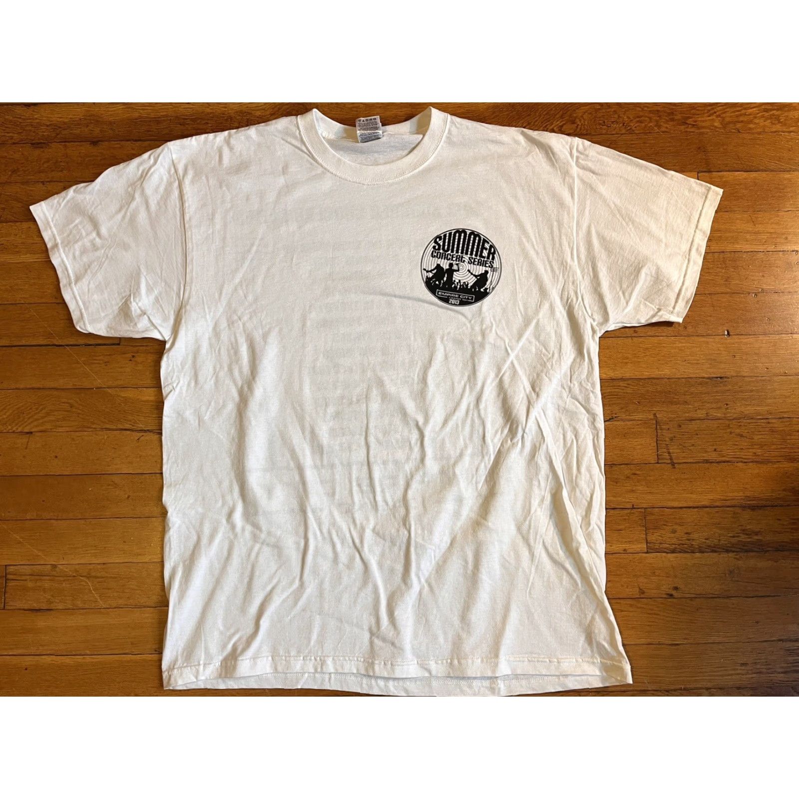 Fruit Of The Loom Empire City Casino Summer Concert Series 2013 Shirt Men's XL White Graphic Print T-Shirt Band Music Rock Retro Size US XL / EU 56 / 4 - 2 Thumbnail