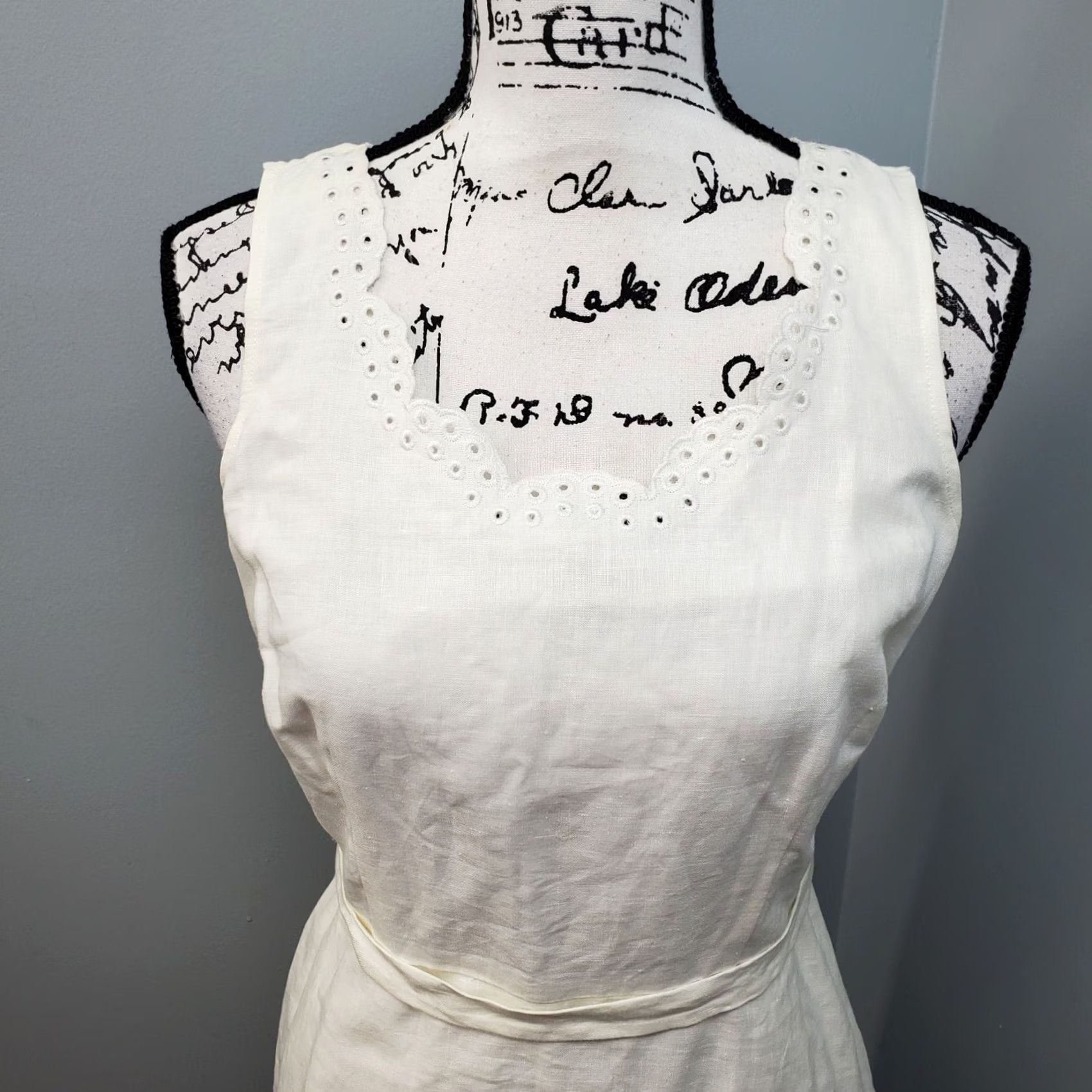 Talbots Talbots Shift Dress Womens Size 8P White Eyelet Neck Hem Tie Waist Side Zip Dress Size M / US 6-8 / IT 42-44 - 3 Thumbnail