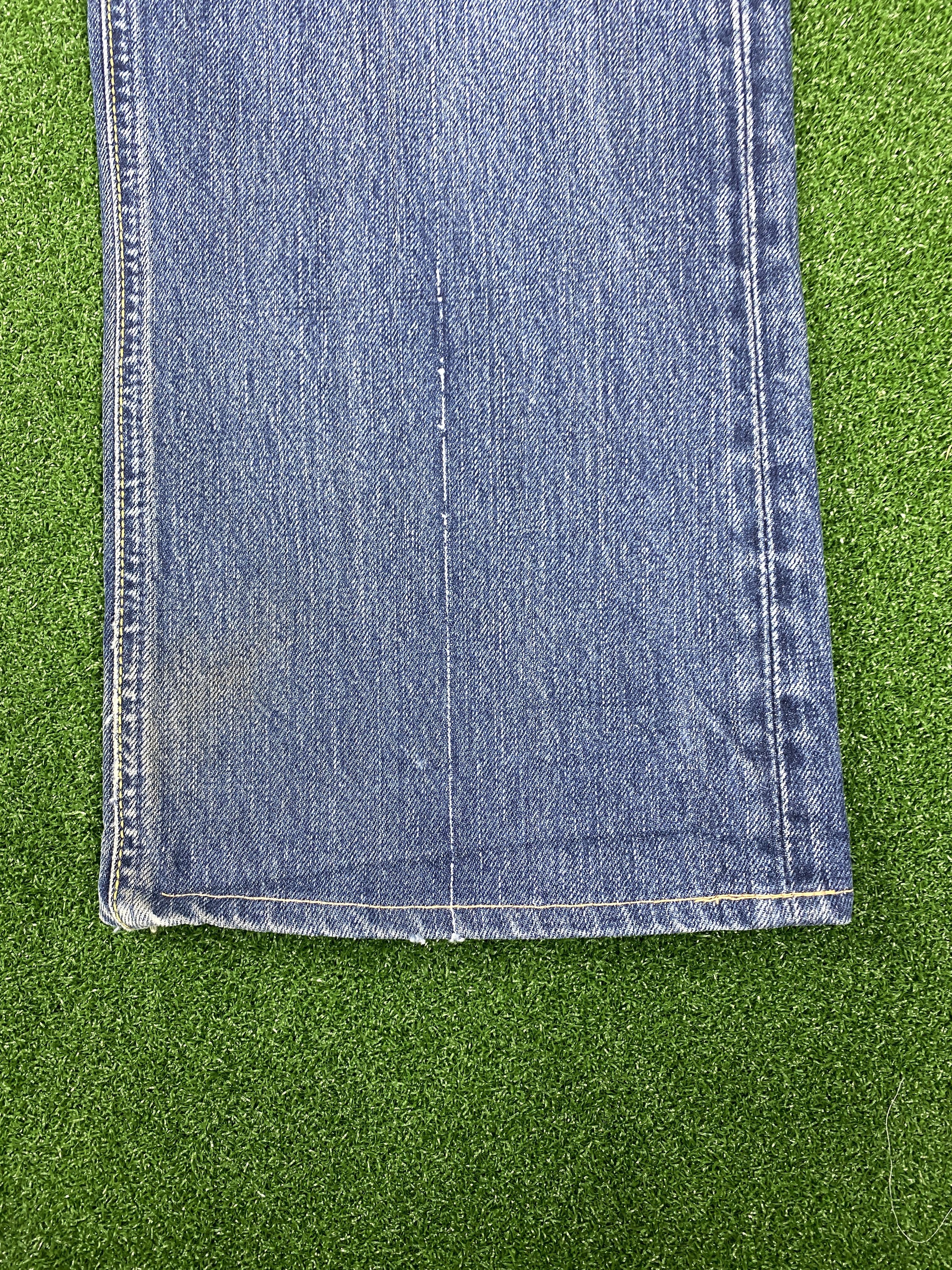 Japanese Brand Vintage Japanese Brand Distressed Faded Blue Jeans CP0065 Size US 34 / EU 50 - 6 Thumbnail