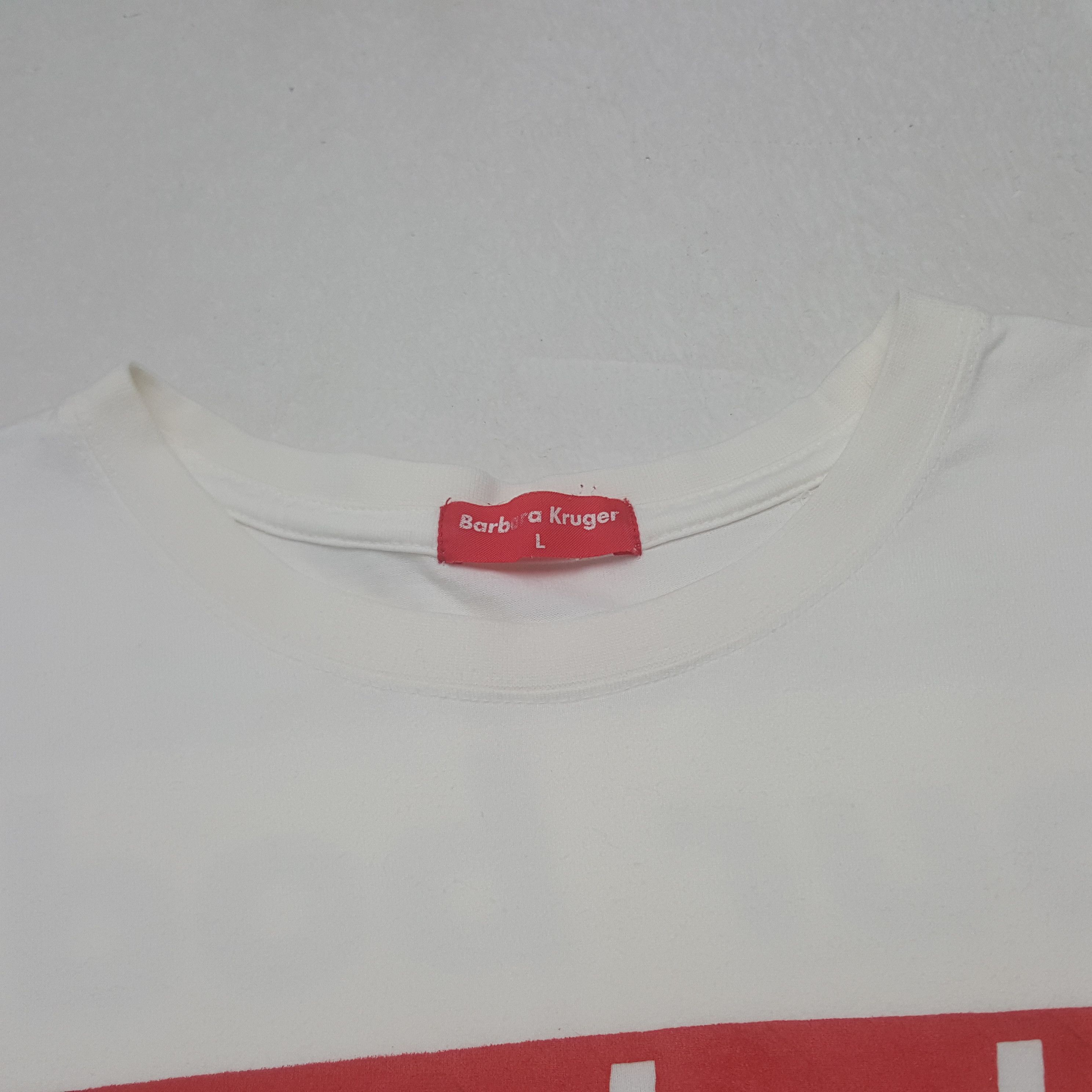 Barbara Kruger Vintage Barbara Kruger Your Body Is A Battle ground Tshirt Size US L / EU 52-54 / 3 - 5 Thumbnail