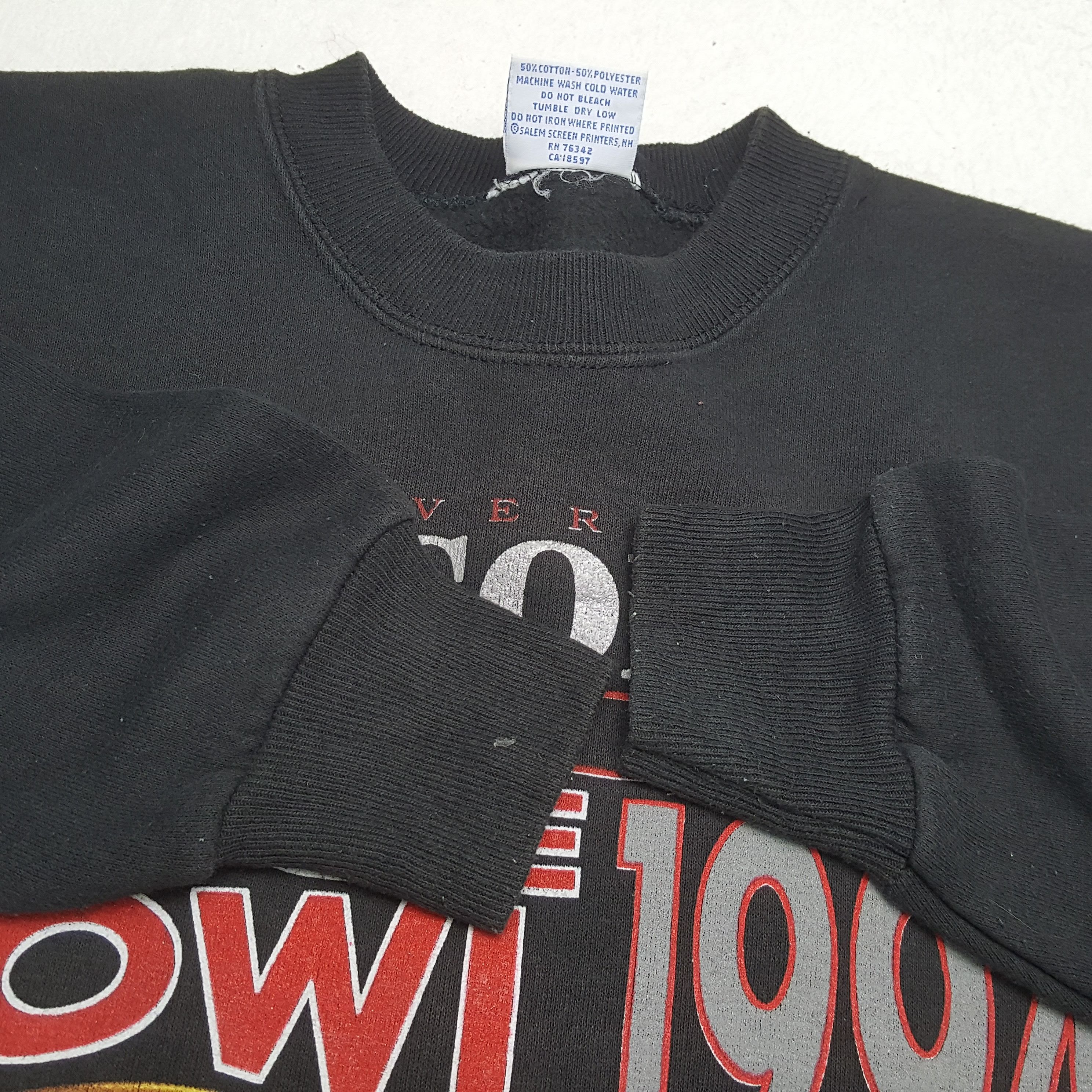 Salem Sportswear × Vintage UNIVERSITY OF WISCONSIN BADGERS Vintage Sweatshirt Size US M / EU 48-50 / 2 - 7 Thumbnail