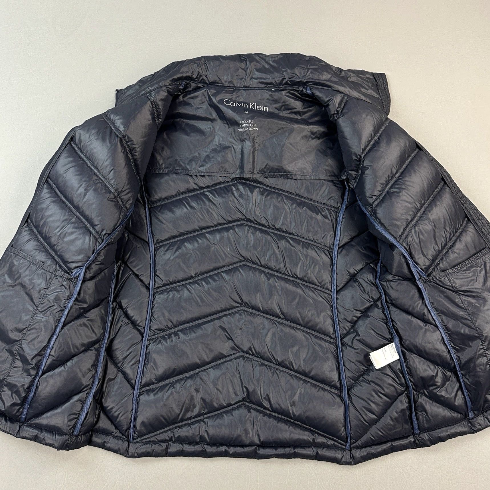 Calvin Klein Calvin Klein Jacket Women's Medium Navy Full Zip Quilted Down Puffer Lightweight Size M / US 6-8 / IT 42-44 - 7 Thumbnail