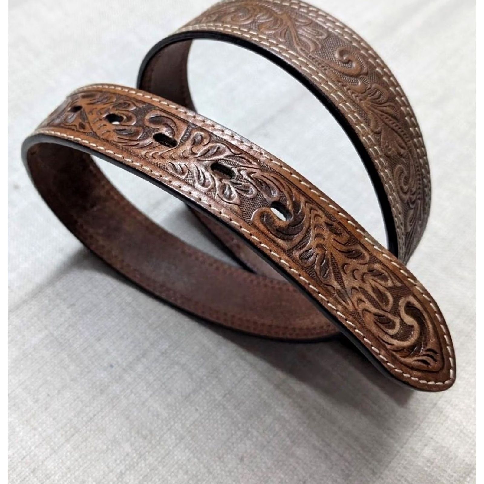 Vintage VINTAGE tooled western belt 32 brown cowhide leather 3D belt Mens belt Western buckle belt Size 32 - 3 Thumbnail