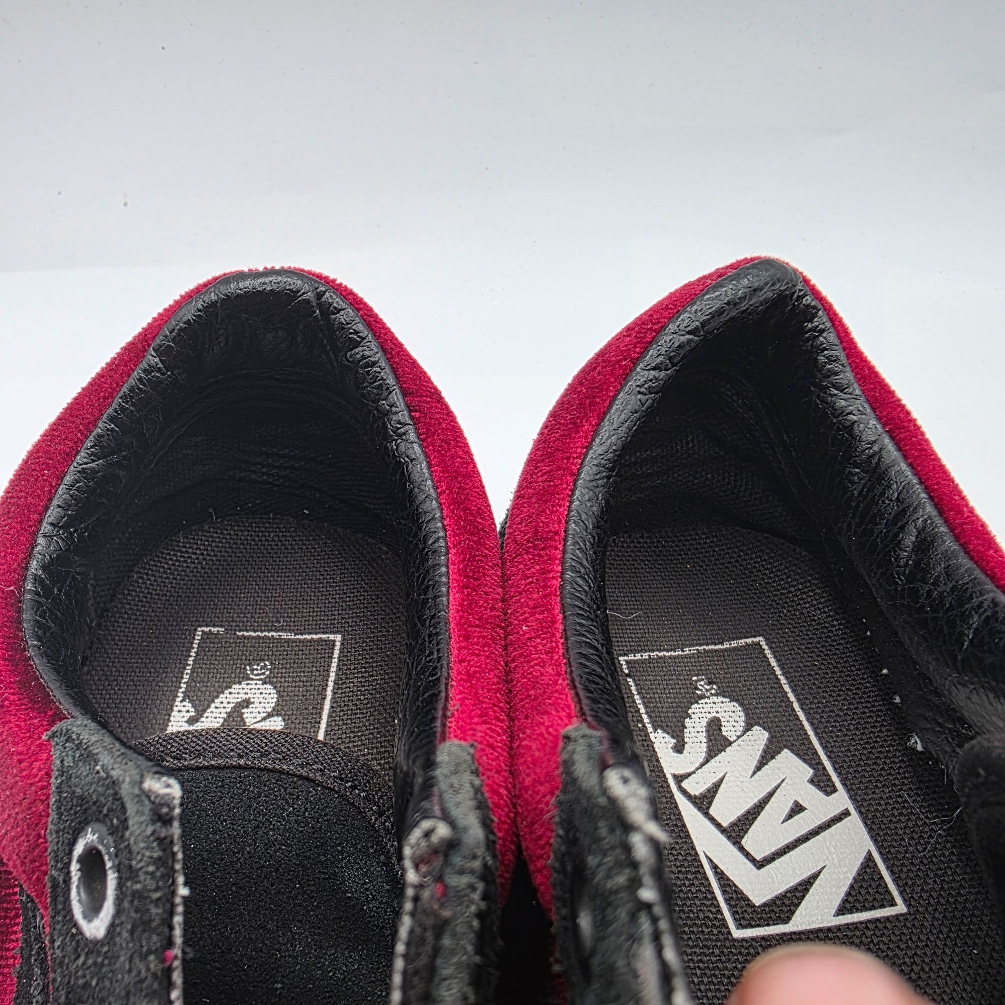 Vans Vans Old Skool Velvet Parisian Night Women Size 6 Red Black Size US 6 / IT 36 - 9 Thumbnail