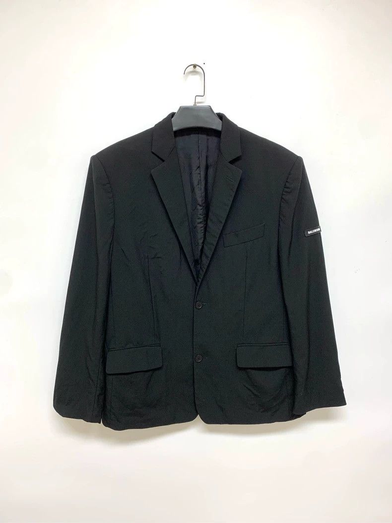 Balenciaga Balenciaga printed all over the inside blazer 2503-Nextarro Size XS / US 0-2 / IT 36-38 - 1 Thumbnail