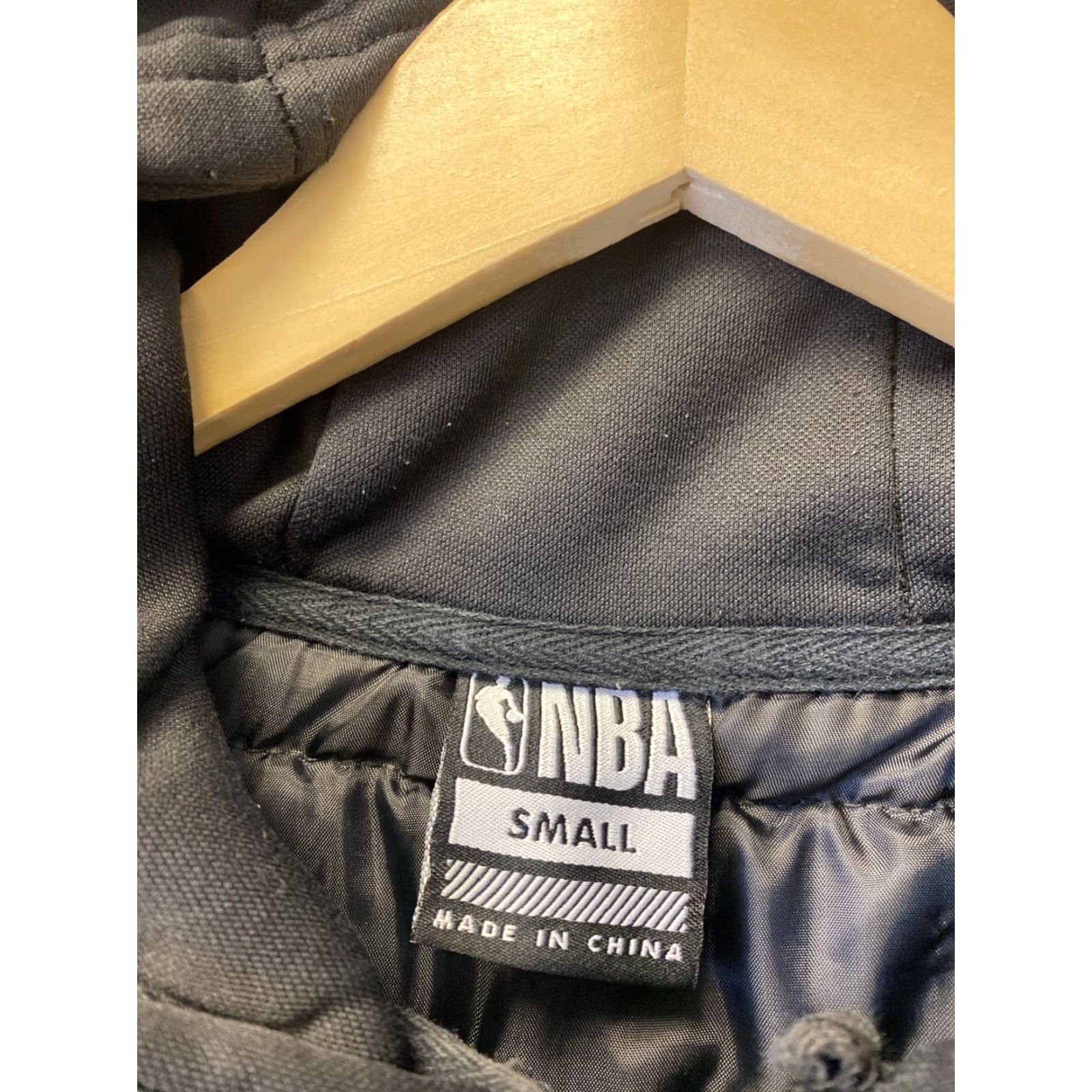 NBA NBA Men’s Size S Black Puffer Down Jacket /152-29 Vintage: No Brand: NBA Size US S / EU 44-46 / 1 - 4 Thumbnail