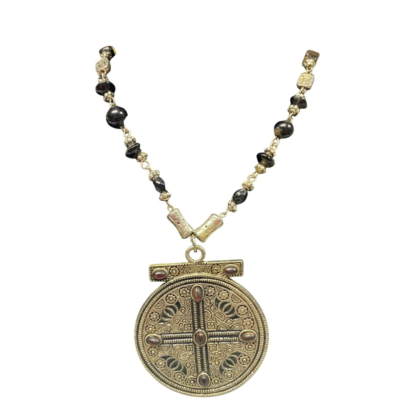 Other Vintage Pilgrim Silver Tone Necklace With Ornate Round Medal Size ONE SIZE - 1 Thumbnail
