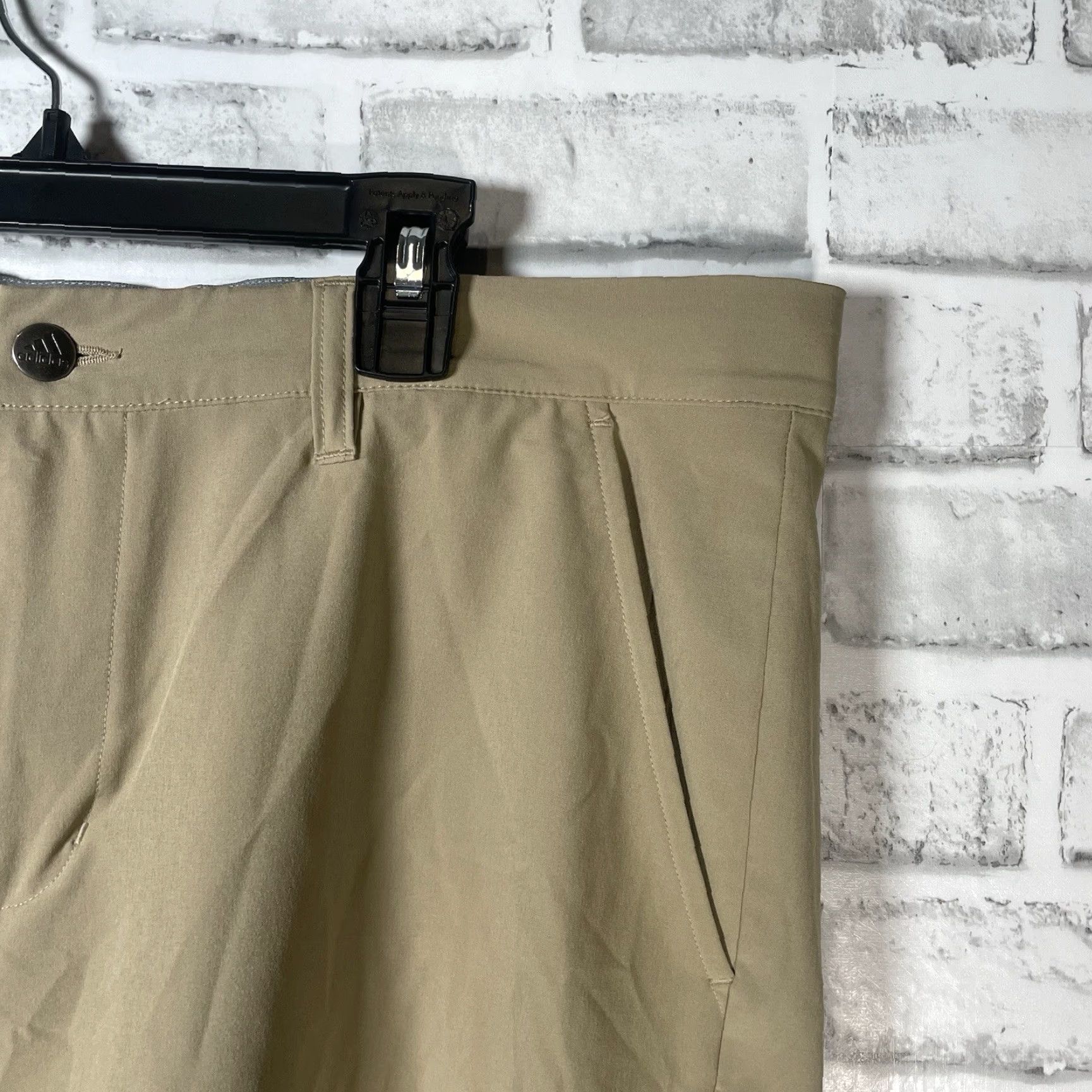 Adidas VINTAGE Adidas Golf Shorts Mens Size 33 Beige Regular Fit Size US 33 - 2 Thumbnail