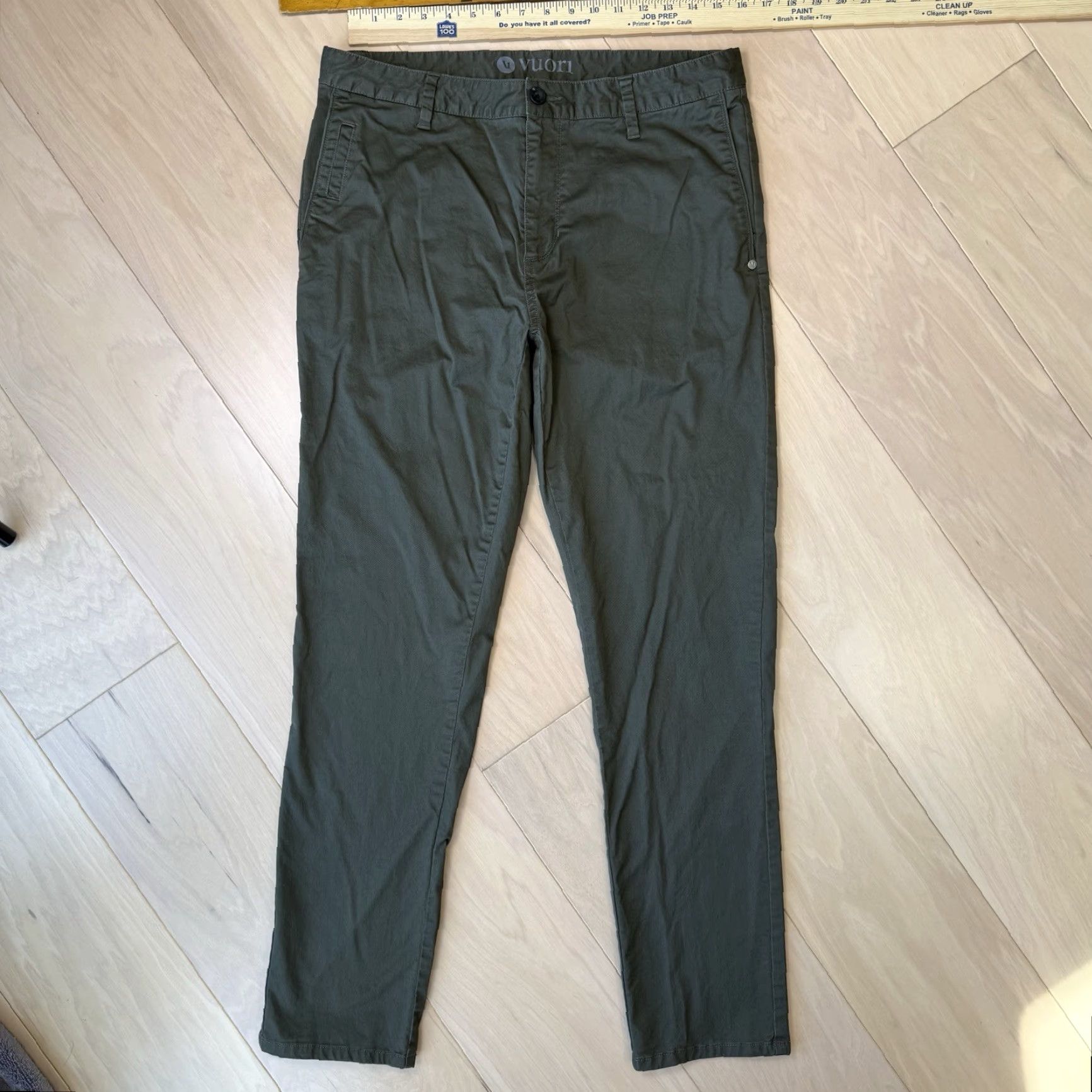 Vuori Vuori Collins Chino Pants 34 Green Cotton Minimalist Athleisure Golf Voouri? (correct brand Vuori) Size US 34 / EU 50 - 2 Thumbnail