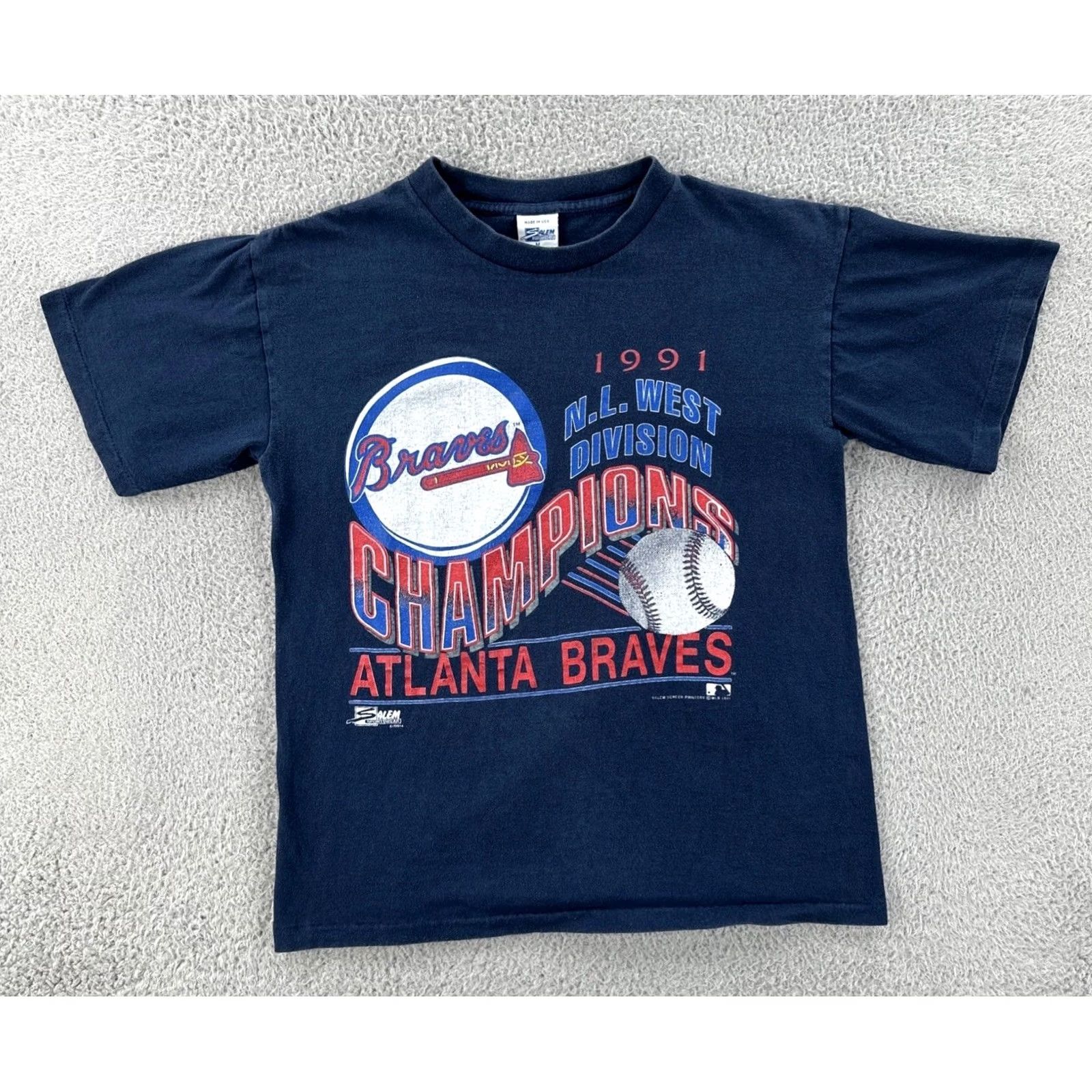 Salem Sportswear VINTAGE Salem Sportswear Mens Medium Blue T Shirt 1991 Atlanta Braves Champions Shirt Mens M Blue 90s USA Baseball Size US M / EU 48-50 / 2 - 2 Thumbnail