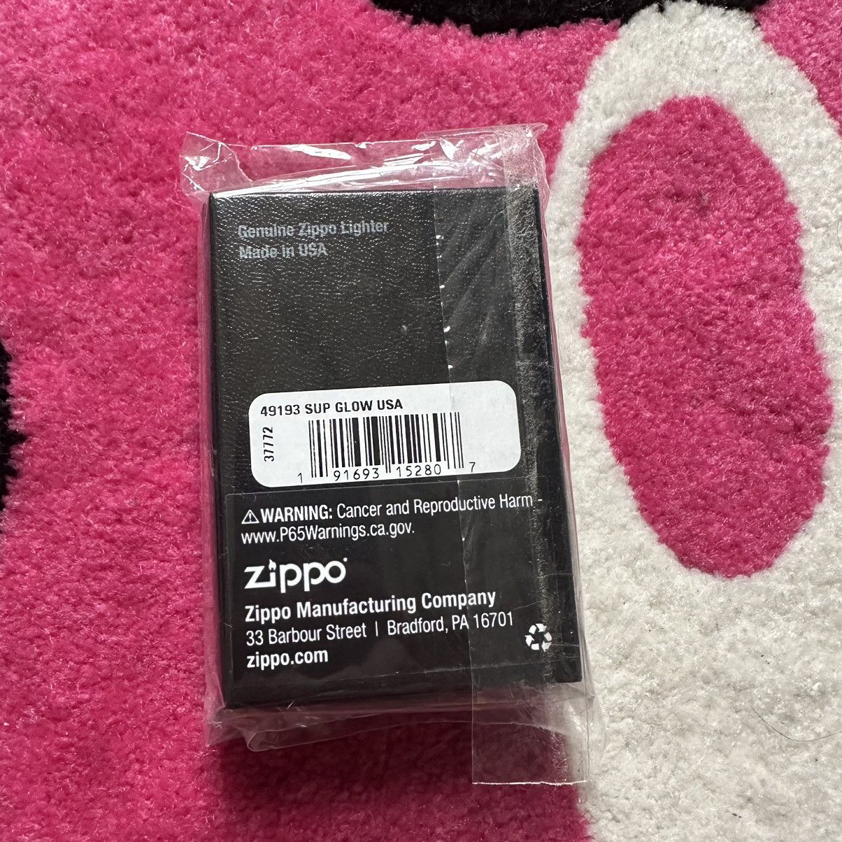 Supreme × Zippo Supreme glow in the dark zippo brand new never used Size ONE SIZE - 12 Thumbnail