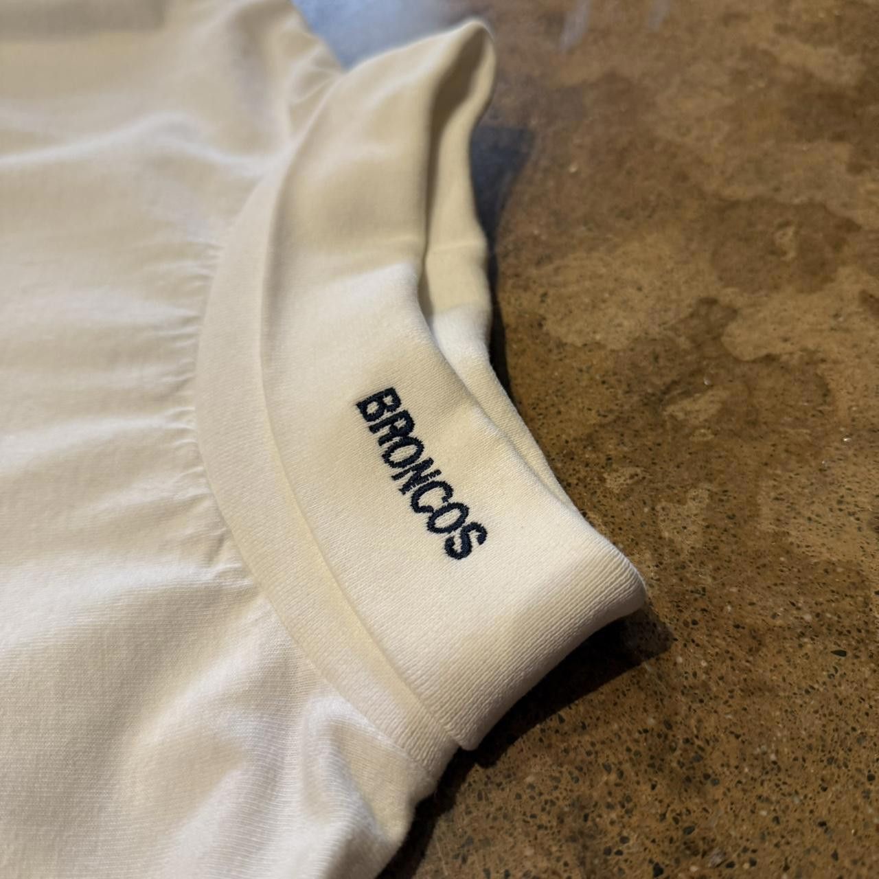 Designer White Broncos Turtleneck Size US M / EU 48-50 / 2 - 2 Thumbnail