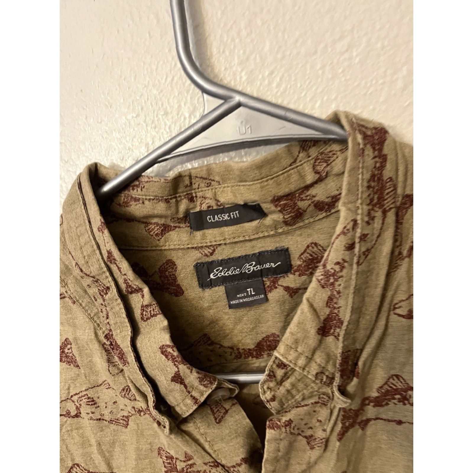Eddie Bauer Eddie Bauer Button-Down Shirt Fish Brown Cotton Large Tall Short Sleeve Men Size US L / EU 52-54 / 3 - 3 Thumbnail