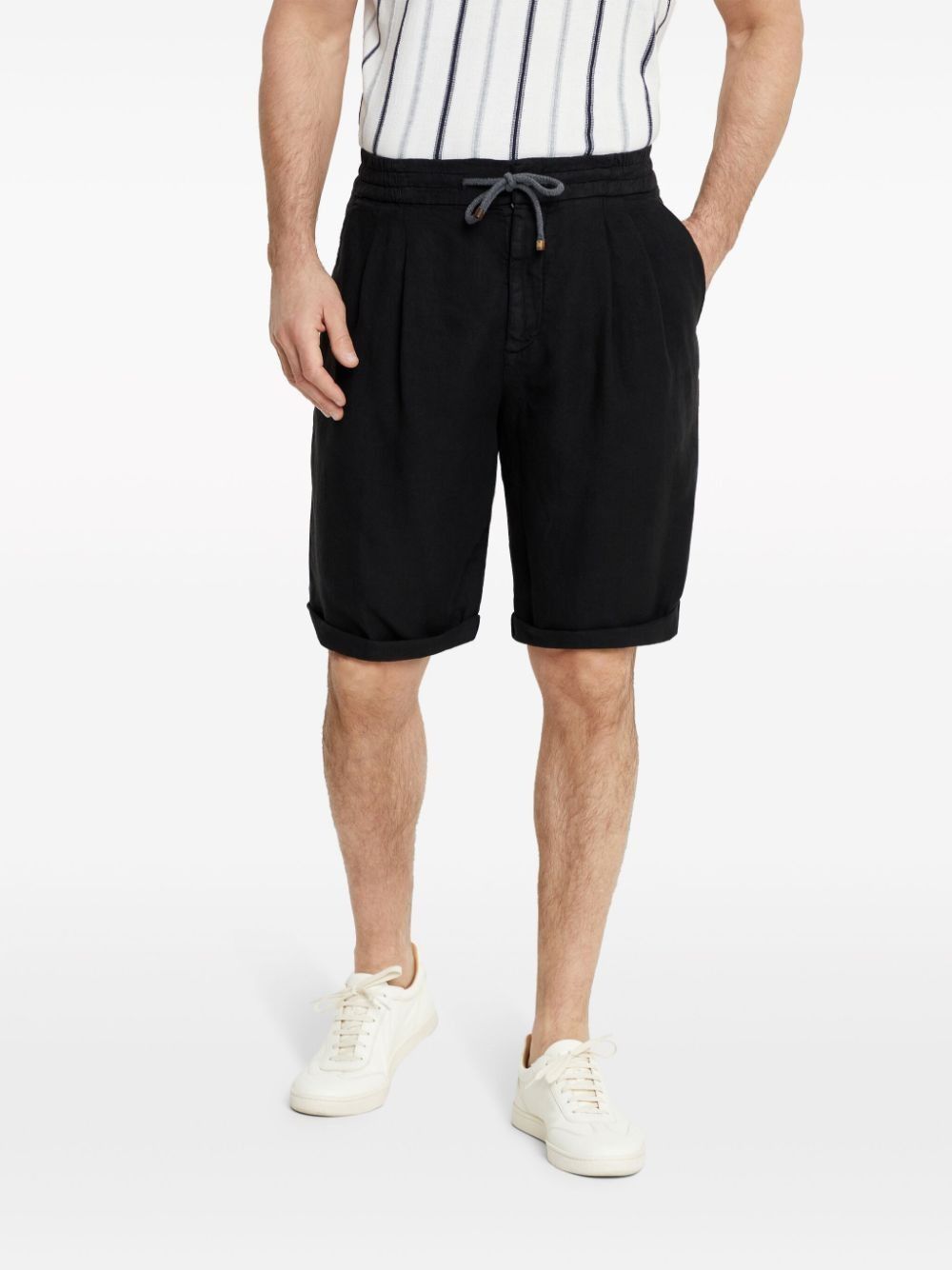Brunello Cucinelli o1la1rc1a0425 Dyed Bermuda Short in Black Size US 32 / EU 48 - 2 Thumbnail