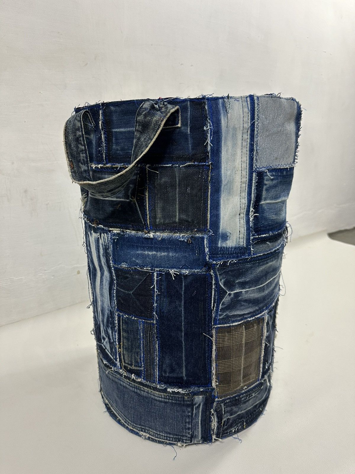 Art Comes First Custom Made Denim Patchwork Laundry Bag Home Decoration Size ONE SIZE - 2 Thumbnail