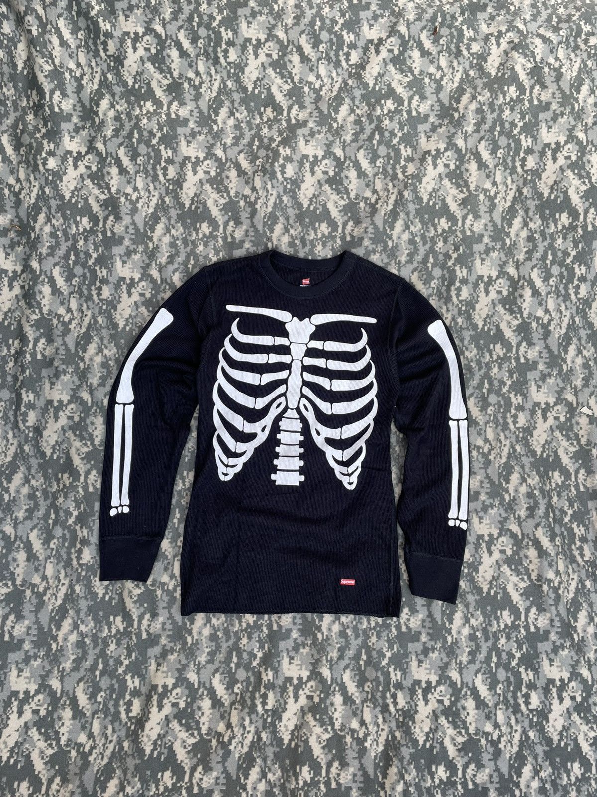 Hanes × Supreme BONES THERMAL SUPREME x HANES Size US XS / EU 42 / 0 - 1 Thumbnail