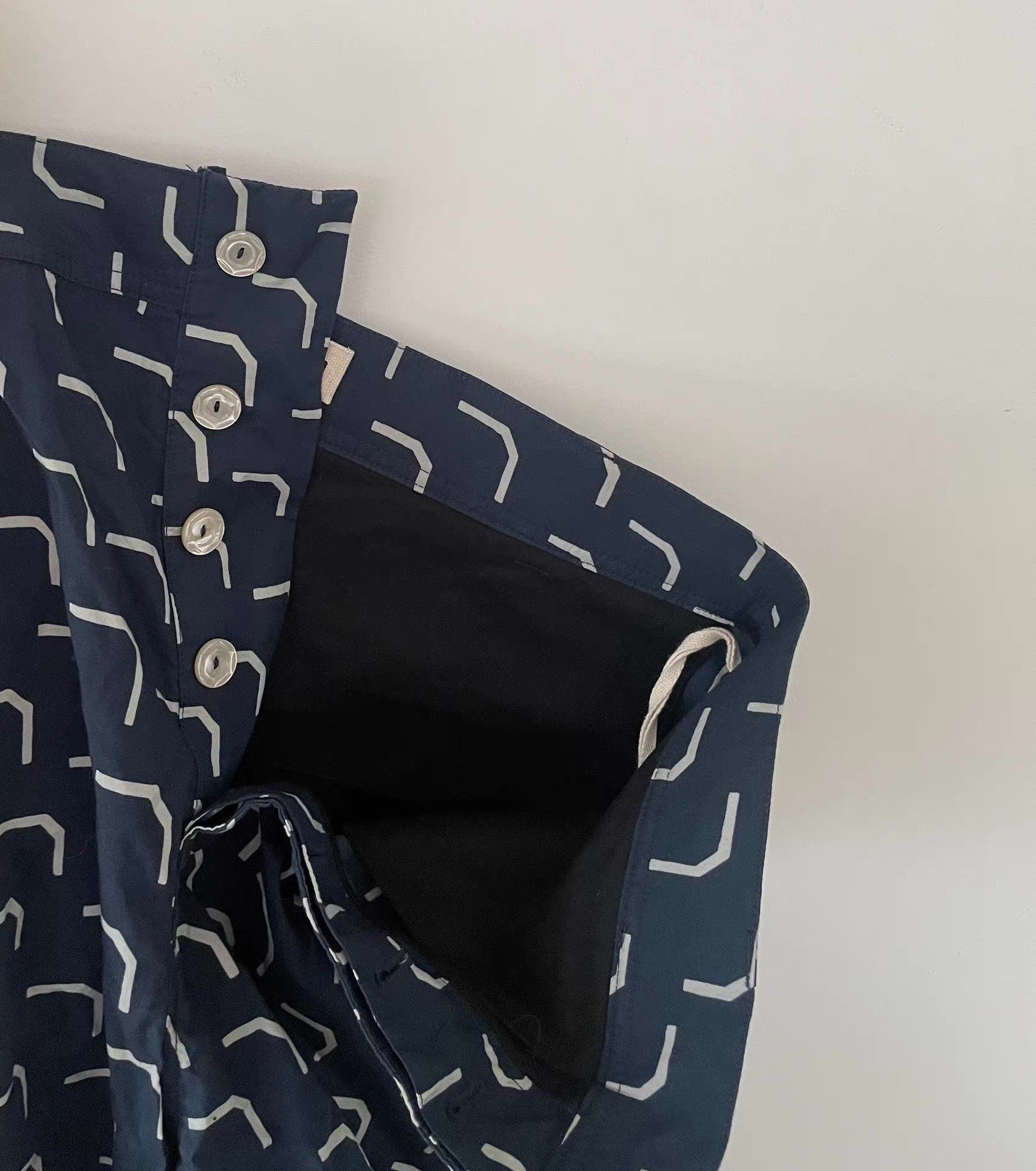 Marni Marni Men's Printed Shorts Ｑ21 Size US 34 / EU 50 - 3 Thumbnail
