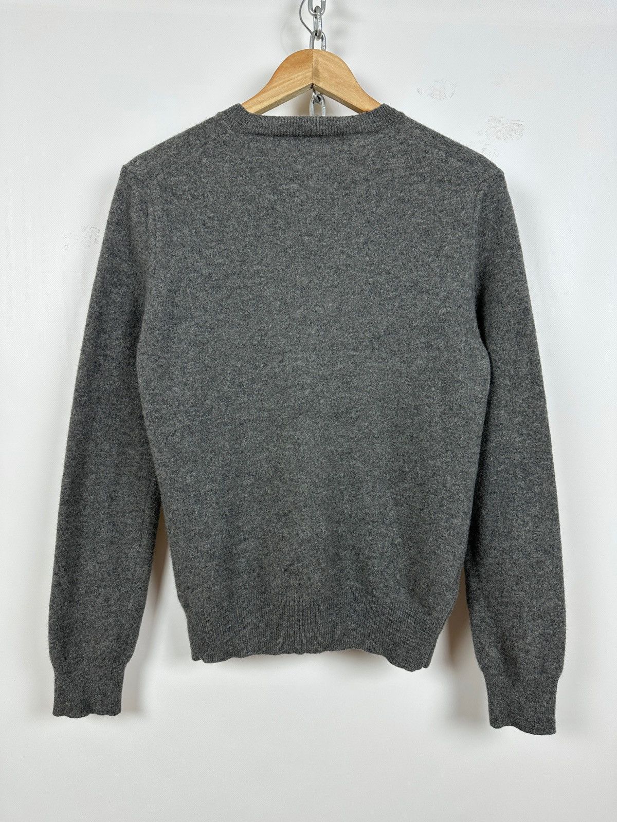 Comme des Garcons Comme des Garçons Play V-Neck Wool Double Heart Pullover Size US S / EU 44-46 / 1 - 4 Thumbnail