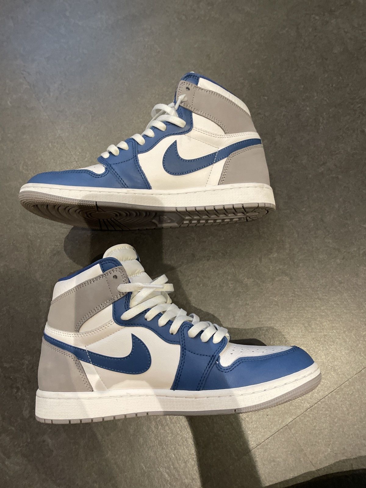 Air Jordan High True Blue