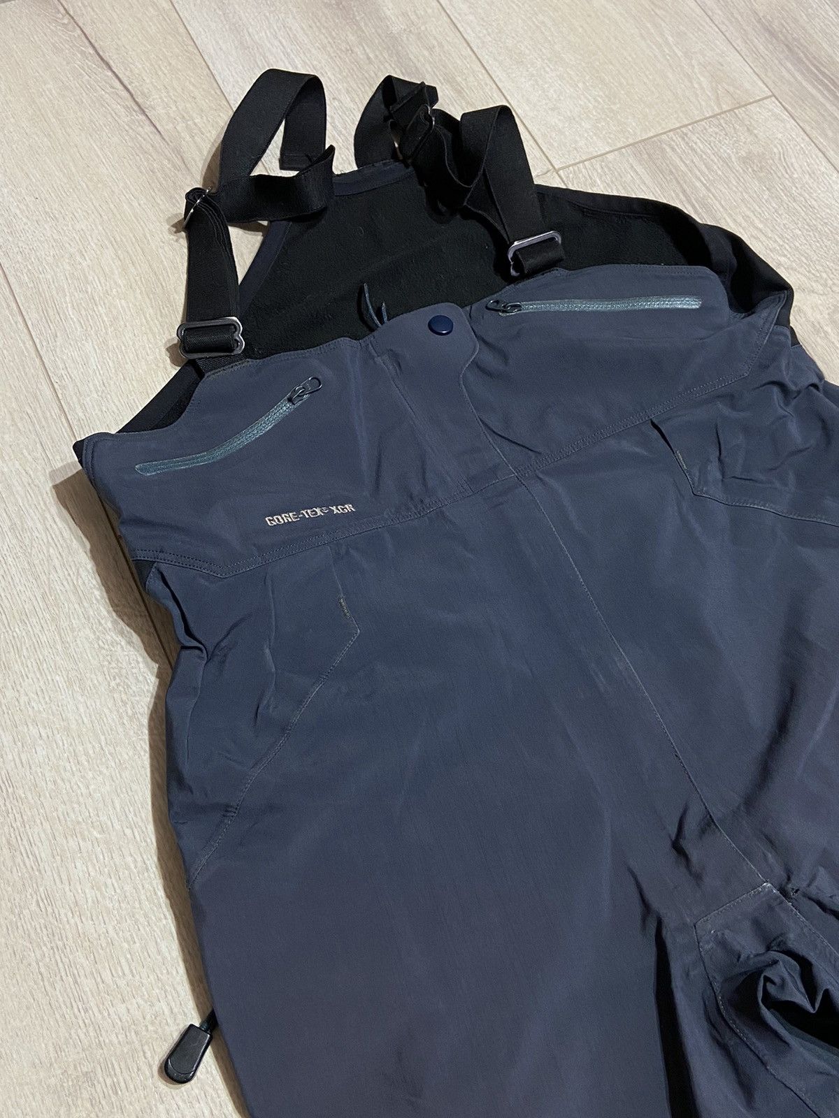 Arc'teryx Arc'teryx Gore-Tex Vintage Zip Hiking Pants Rare 2000 S Size 30" / US 8 / IT 44 - 7 Thumbnail