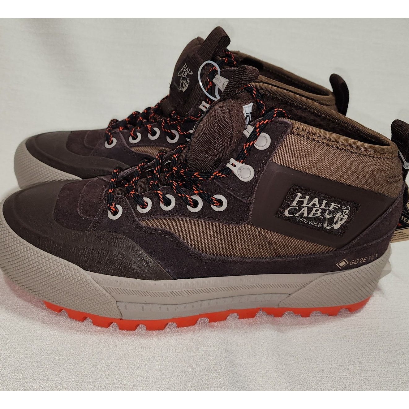 Vans Vans MTE Half Cab Gore-Tex size 7 men 8.5 women shoes NWT Size US 7 / EU 40 - 1 Thumbnail