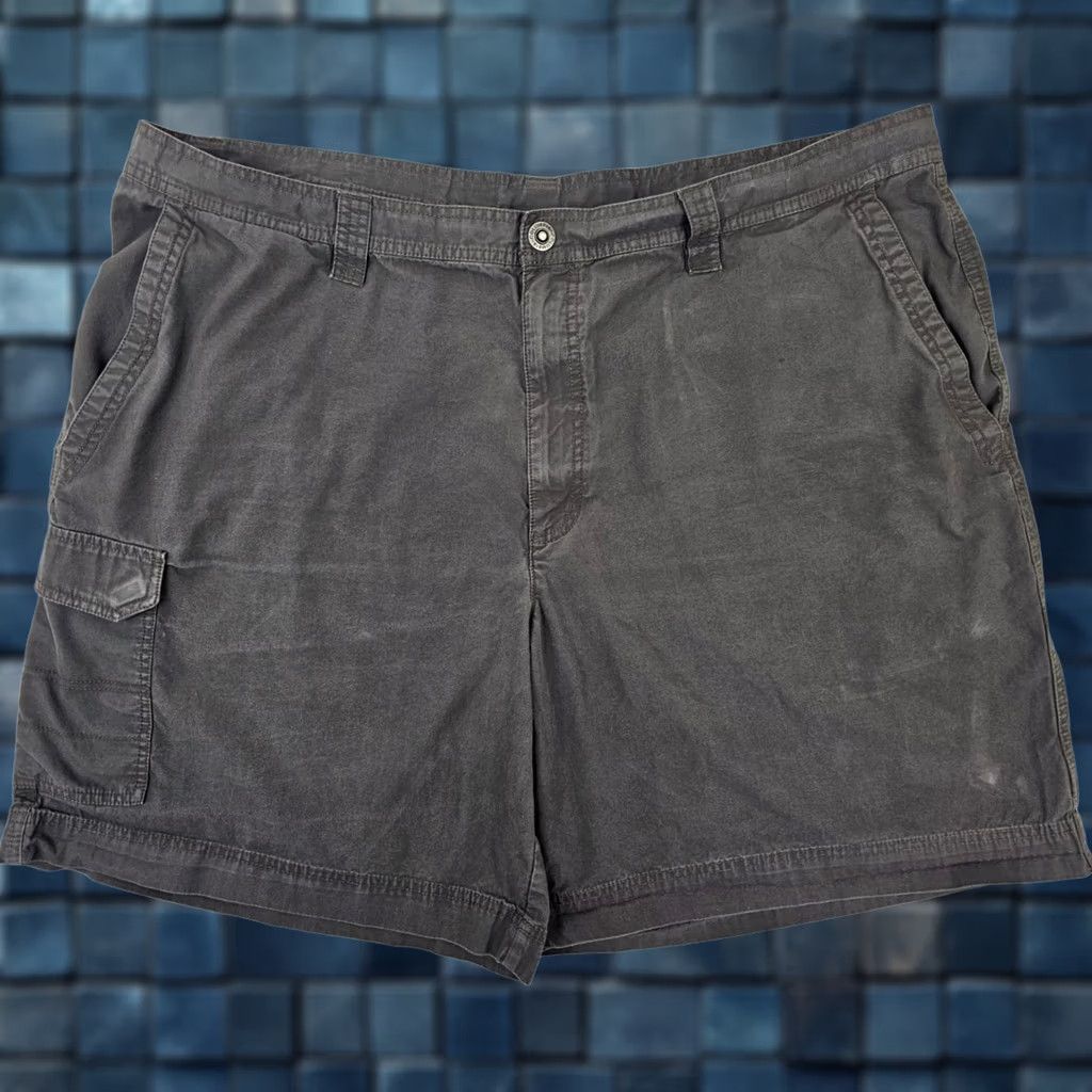 Vintage Columbia Cargo Shorts Mens 44 Gray Cotton Twill Hiking Fishing Outdoor 8.5 Inseam Vest? Size US 44 / EU 60 - 1 Thumbnail