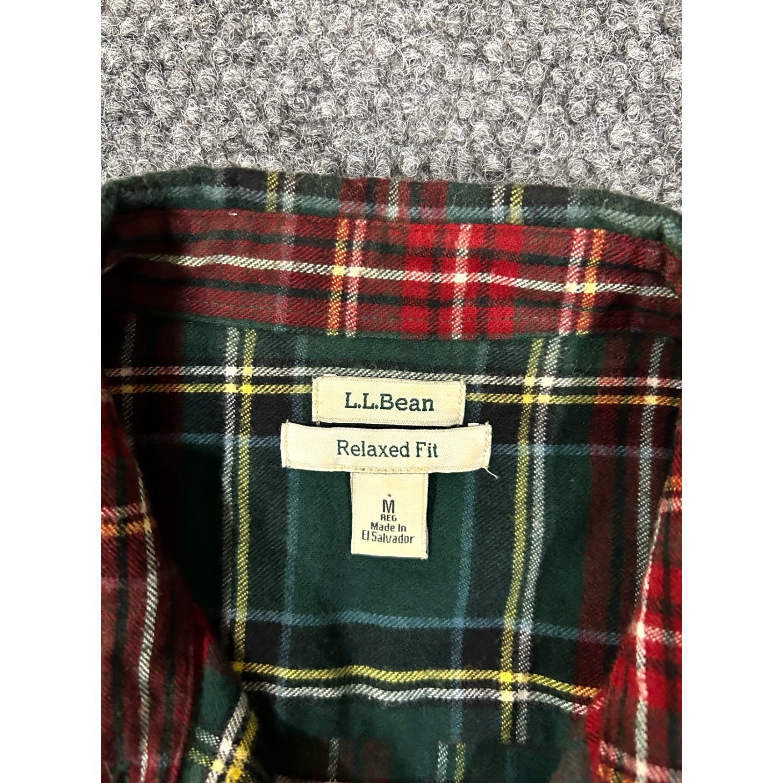Vintage L.L. Bean Shirt Button-Up Plaid Flannel Medium Green Outdoors Casual Button-Down Collar Mens Regular Pocketed USA Outdoor Green Blue? Size US M / EU 48-50 / 2 - 4 Thumbnail
