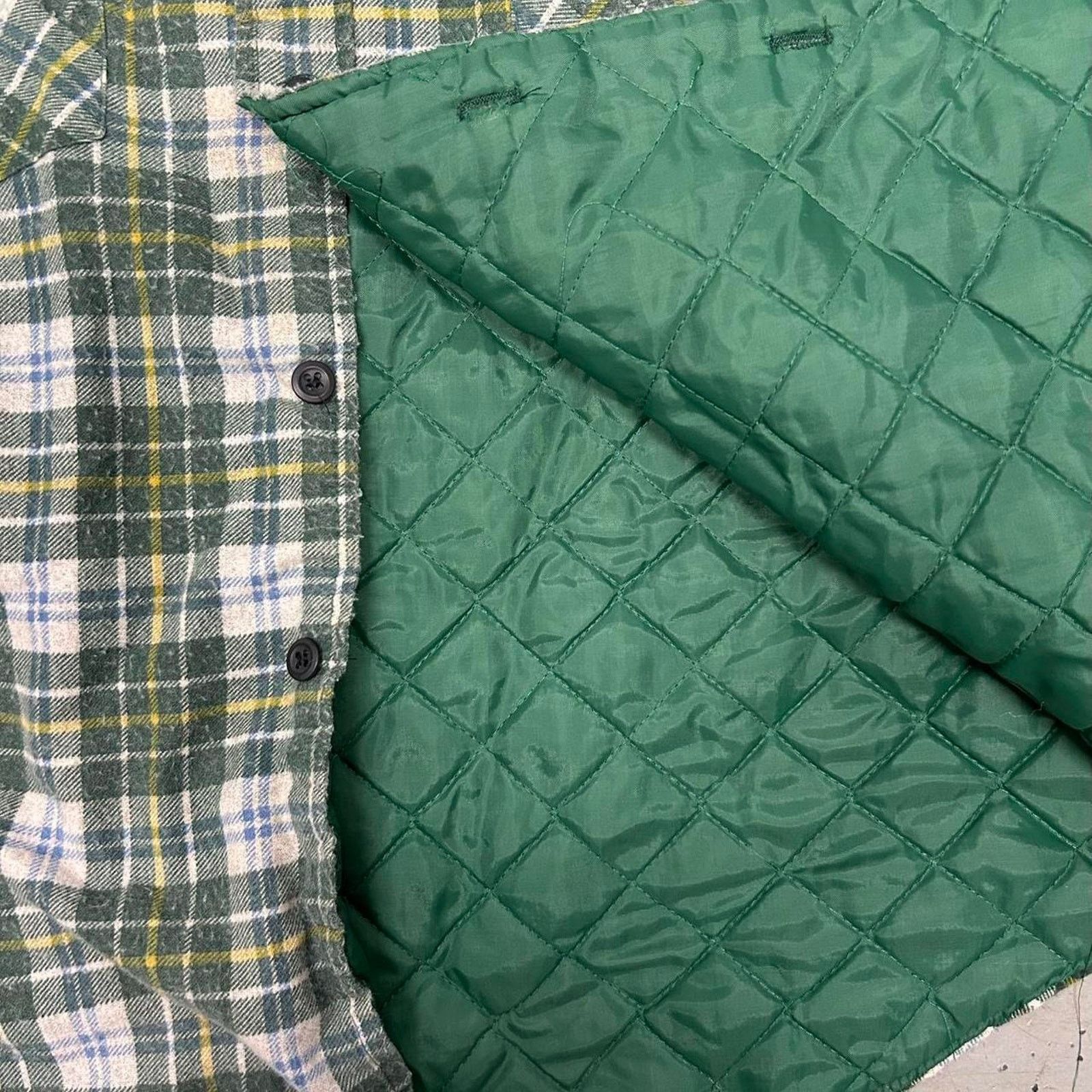 JCPenney VTG 70s/80s JCPenney green and white plaid flannel shirt Size US L / EU 52-54 / 3 - 7 Thumbnail