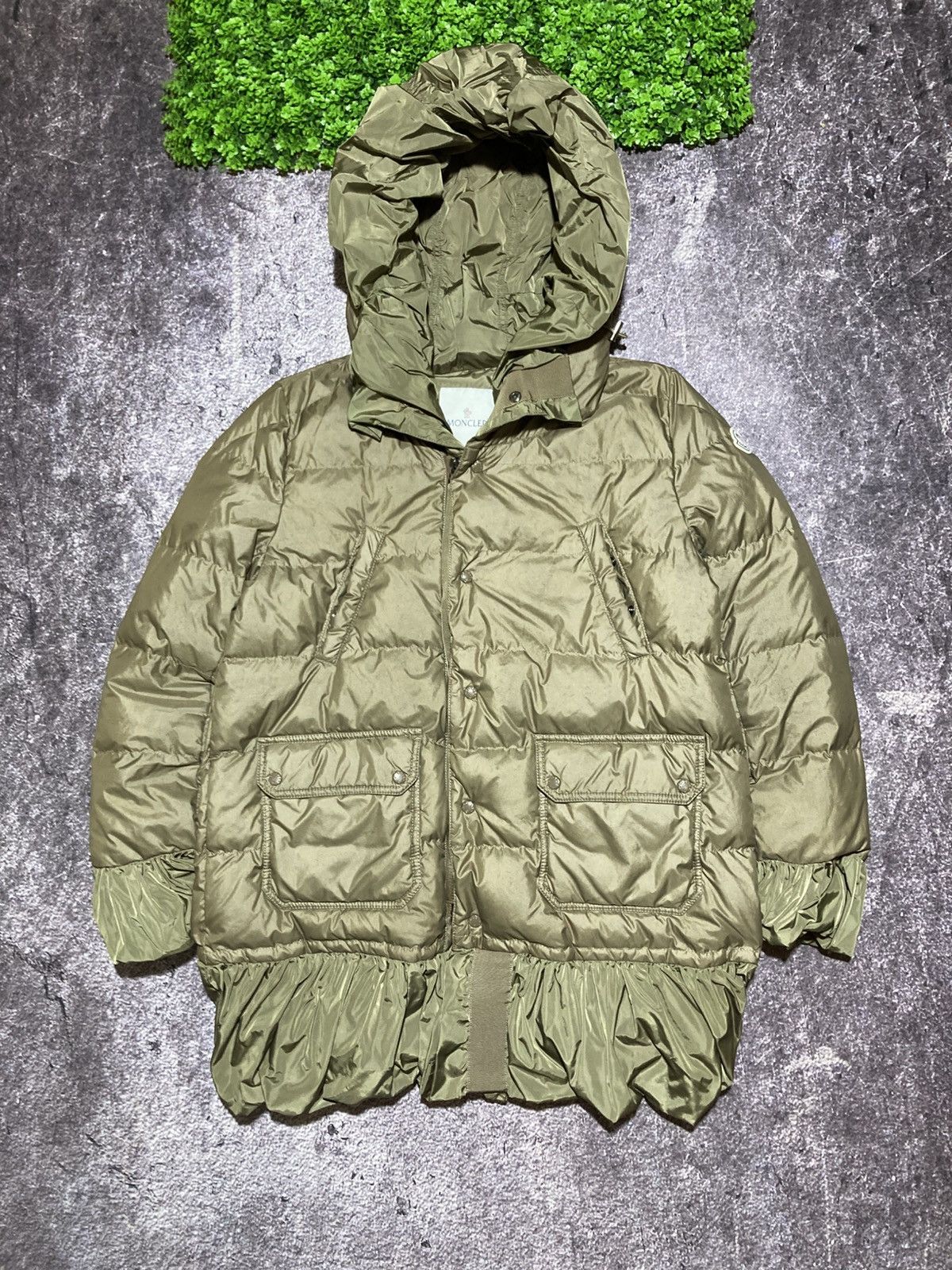 Moncler Moncler Khaki Down Peplum Trim Detailed Seri Jacket Size M / US 6-8 / IT 42-44 - 1 Thumbnail