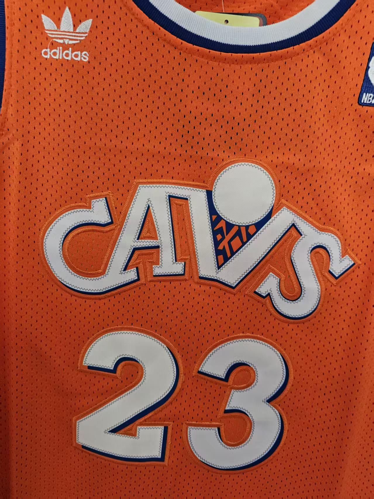 NBA Cleveland Cavaliers #23 LeBron James Jersey Orange Size US M / EU 48-50 / 2 - 3 Thumbnail