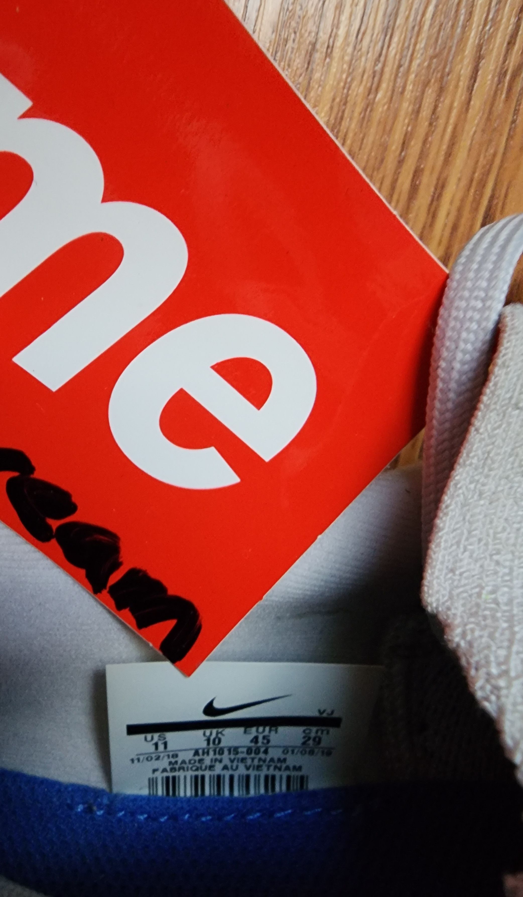 Nike Nike Odyssey Running Shoe's Size US 11 / EU 44 - 8 Thumbnail
