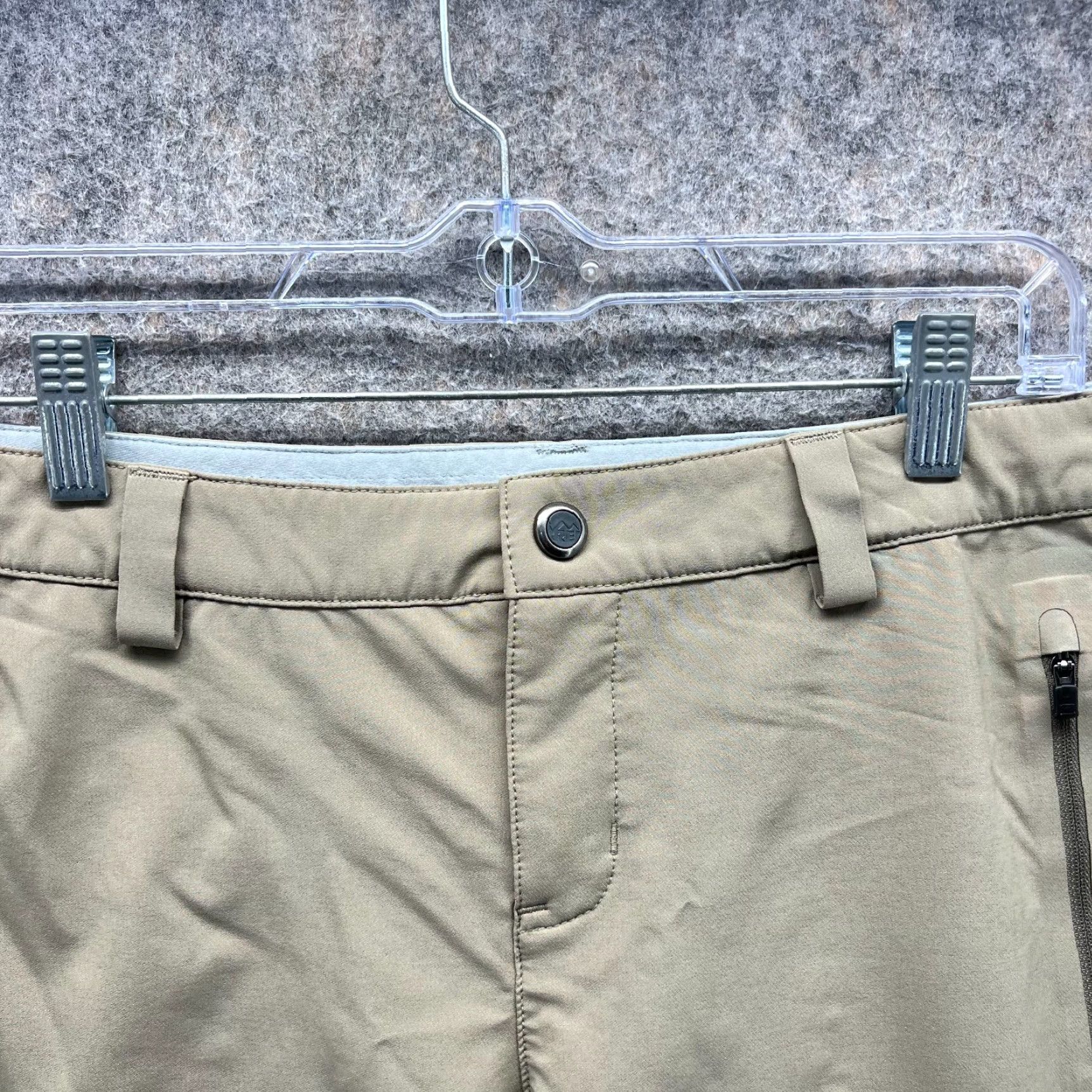 Vintage VINTAGE REI Endeavor Pants Women 10 Petite Khaki Hiking Zip Camping Lined Beige Straight Fall Summer Winter Jeans Trousers Size 32" / US 10 / IT 46 - 7 Thumbnail