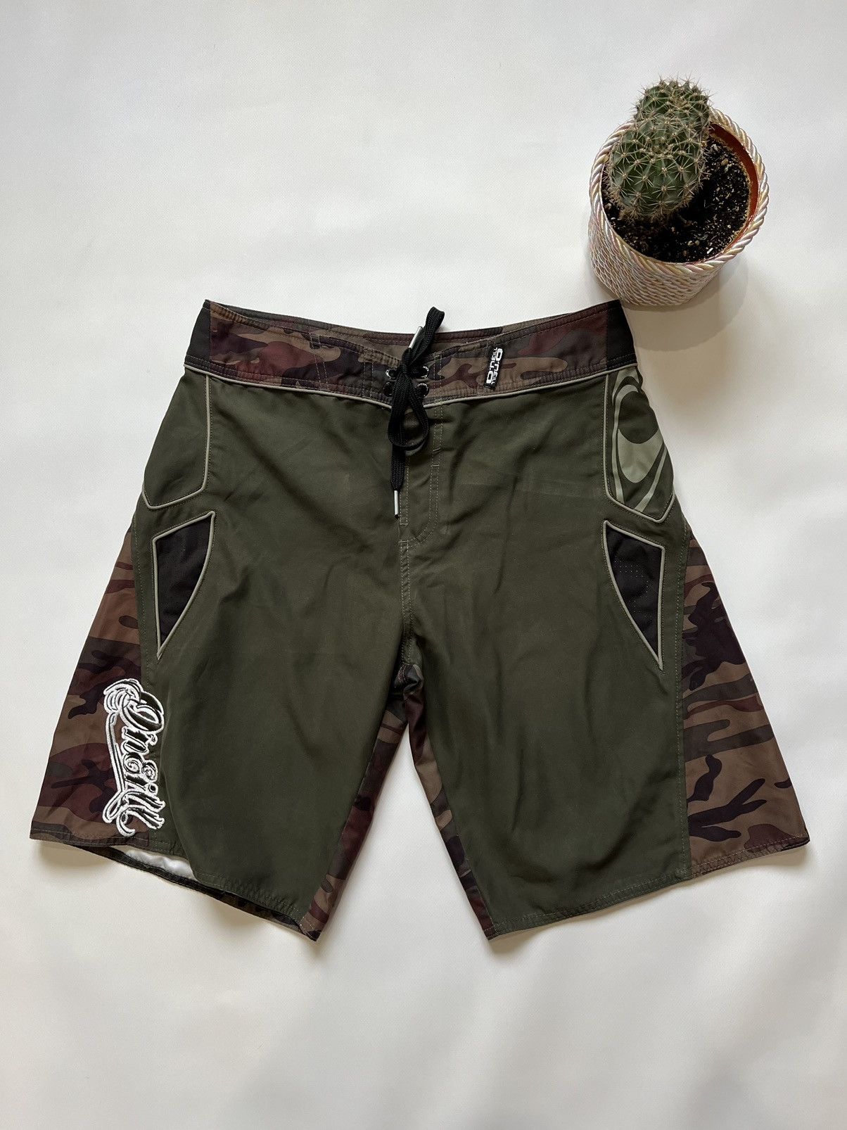 O'Neill Oneill Camo Green Shorts Size US 32 / EU 48 - 1 Thumbnail