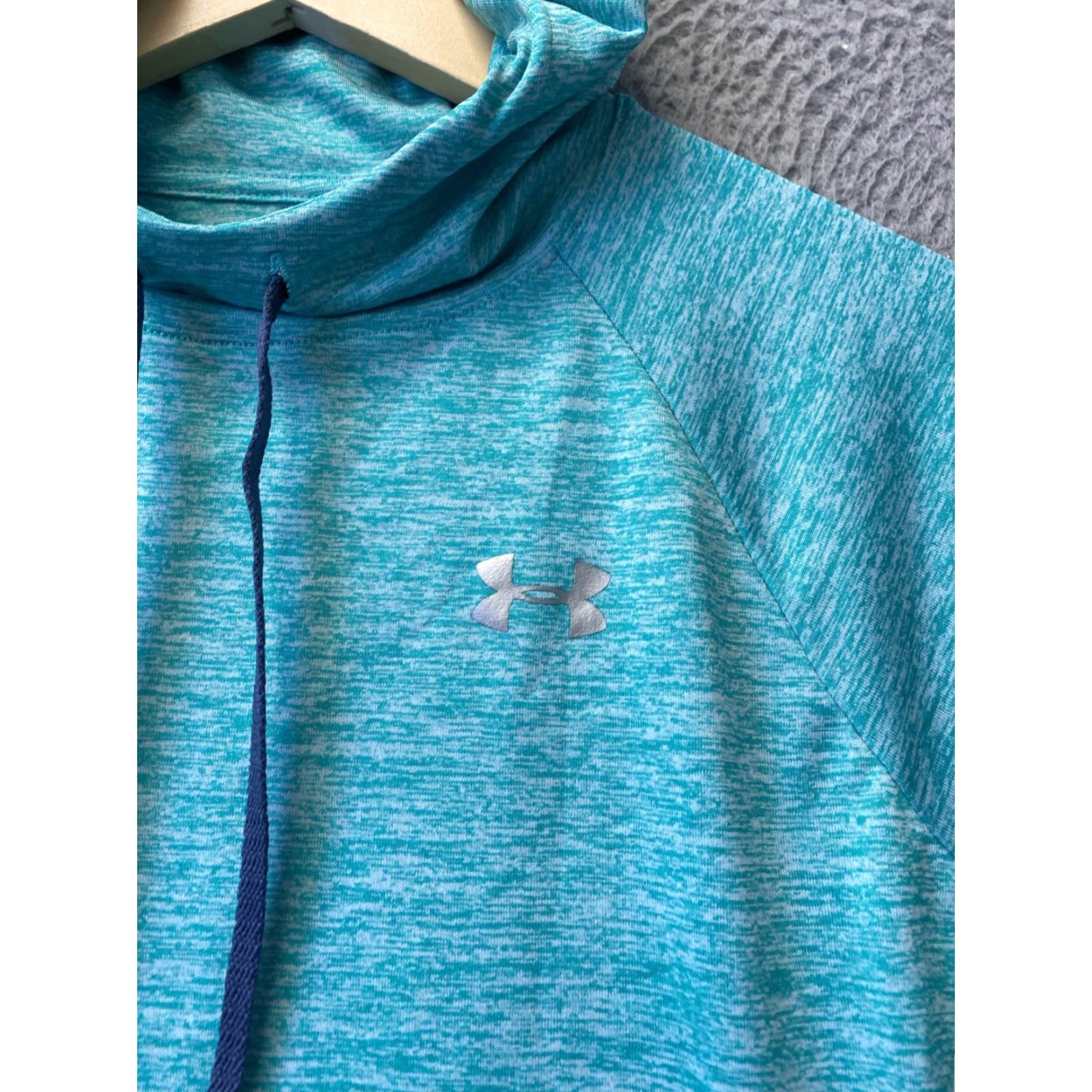 Under Armour Under Armour Hoodie Shirt Womens M Teal UA Logo Loose Heatgear Pullover/155-35 Size M / US 6-8 / IT 42-44 - 2 Thumbnail