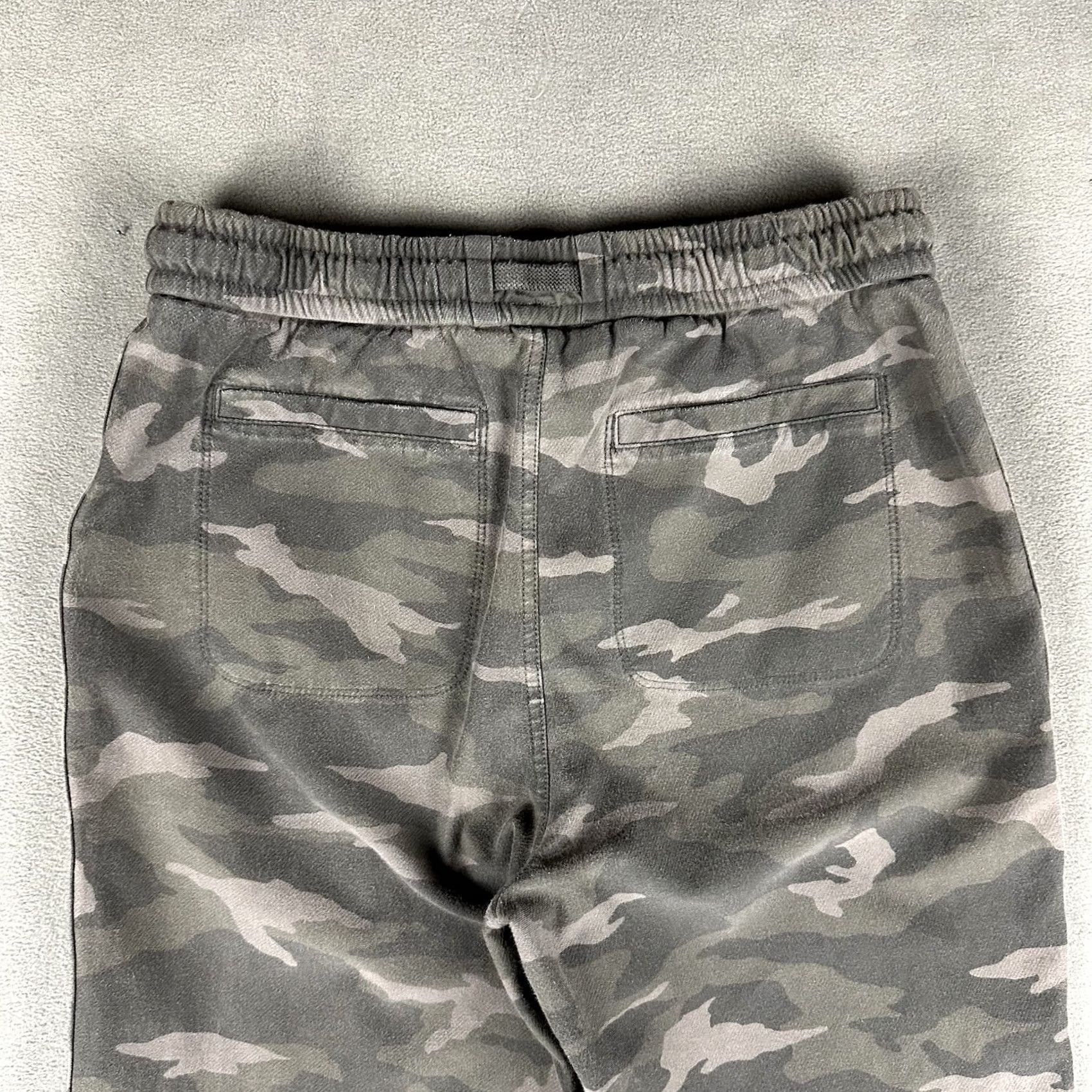 Athleta Athleta Pants Womens 2 Green Farallon Jogger Camo Athleisure Sweatpants Lounge Size 26" / US 2 / IT 38 - 4 Thumbnail
