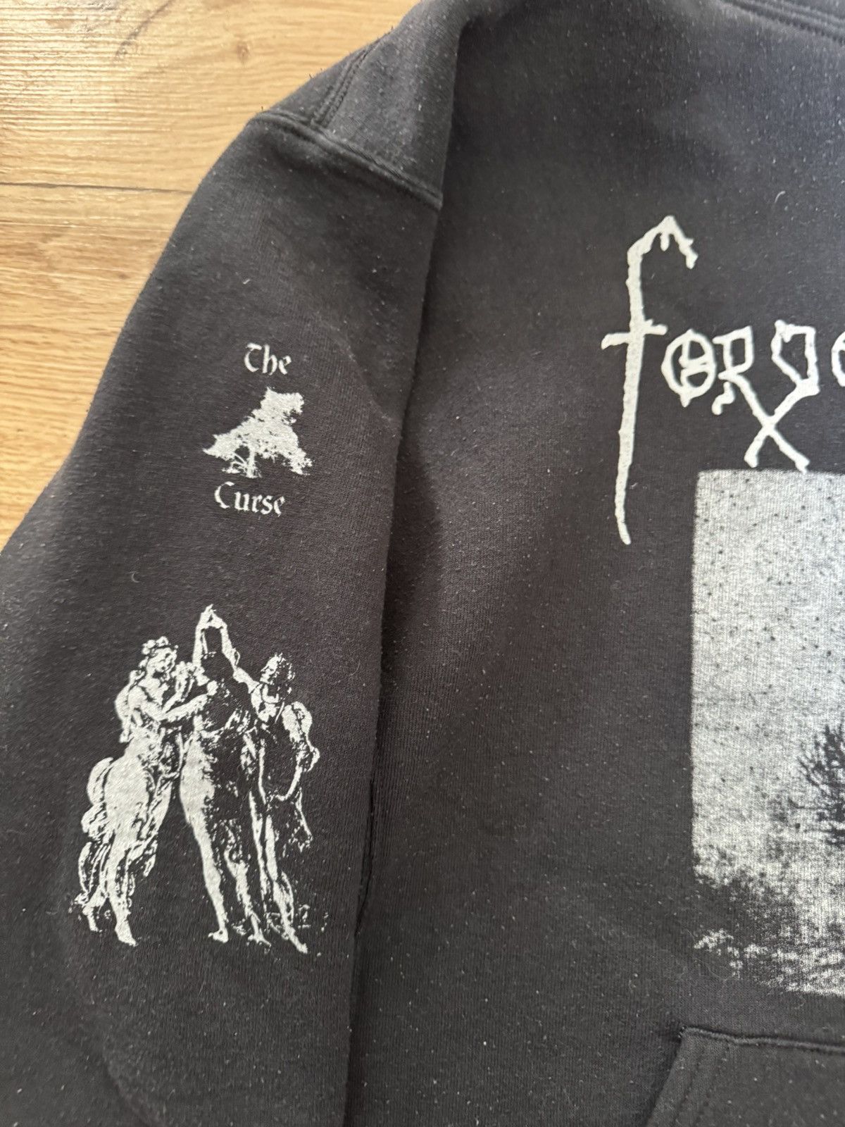 Vintage Rare Forgotten Woods Pullover Hoodie Size US L / EU 52-54 / 3 - 4 Thumbnail