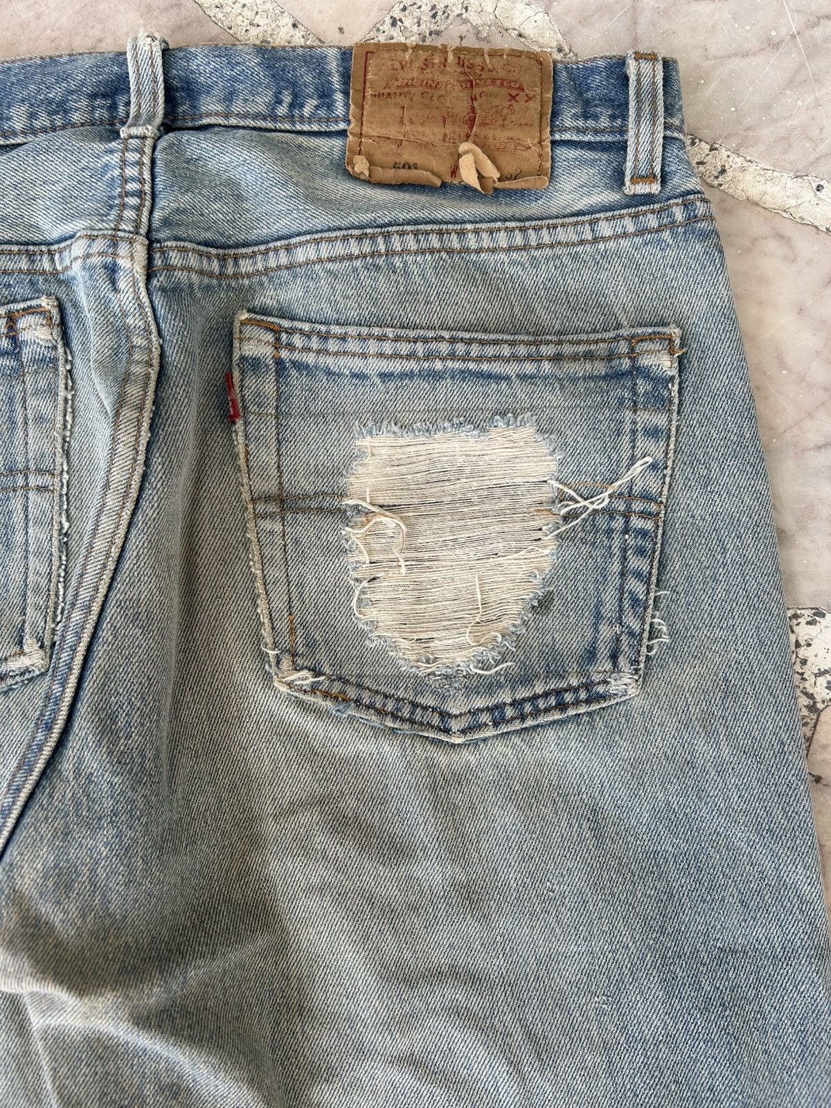 Levi's Levis 501 Vintage Ripped Jeans USA Size US 32 / EU 48 - 13 Thumbnail