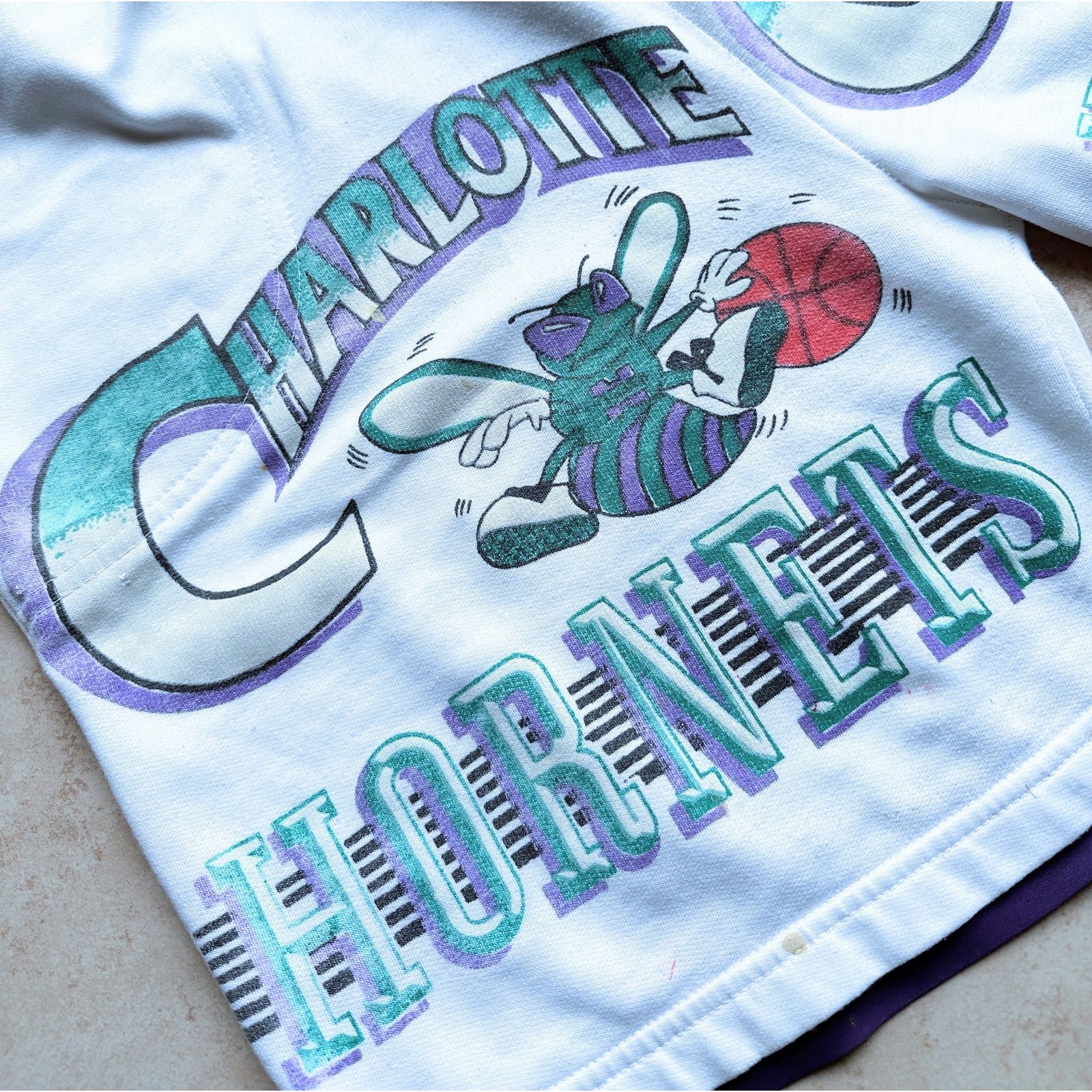 NBA × Starter Charlotte Hornets 90s Bootleg shorts L NBA basketball vtg Size US 32 / EU 48 - 1 Thumbnail