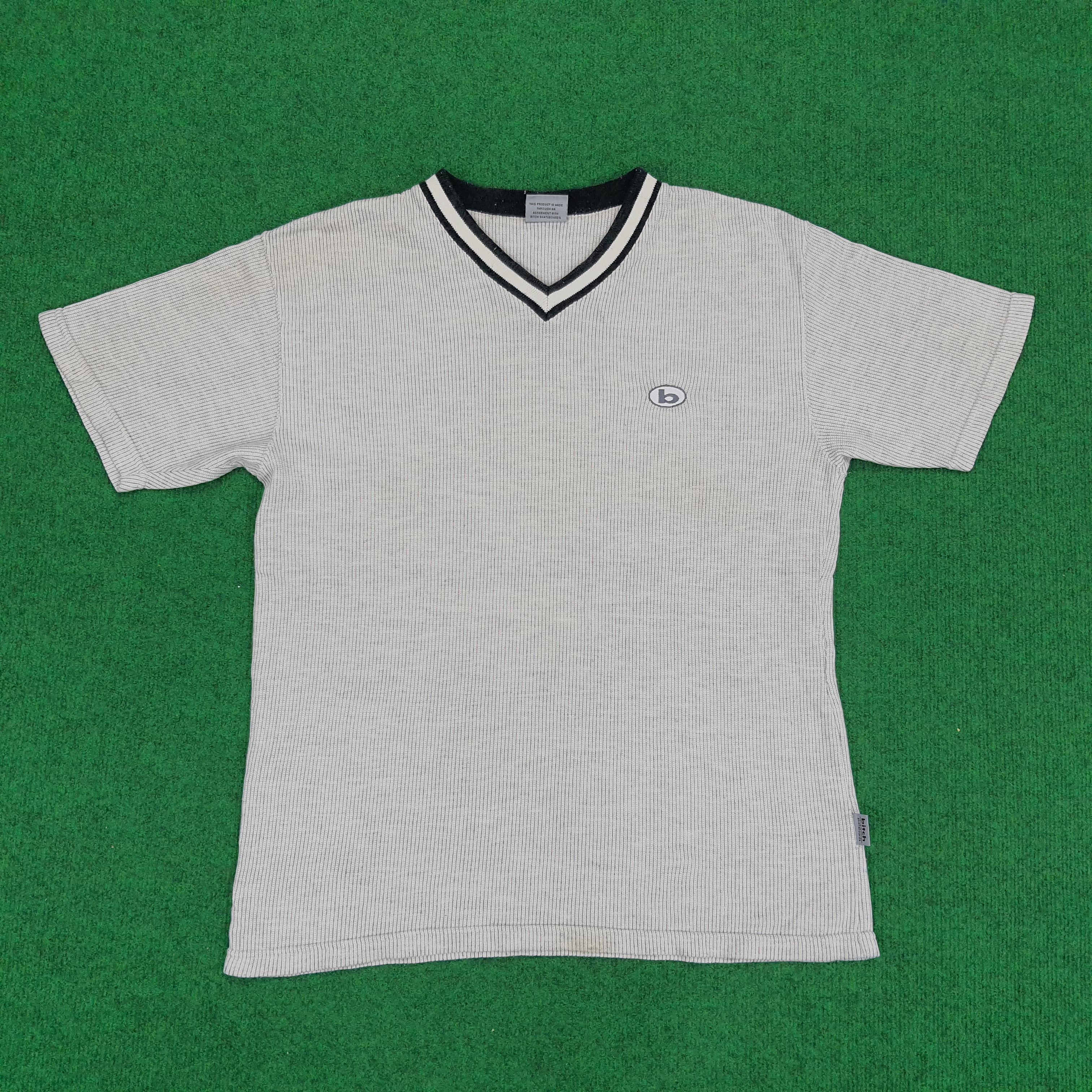 Other Vintage Bitch Skateboards Corduroy V Neck T-shirt Size US M / EU 48-50 / 2 - 1 Thumbnail
