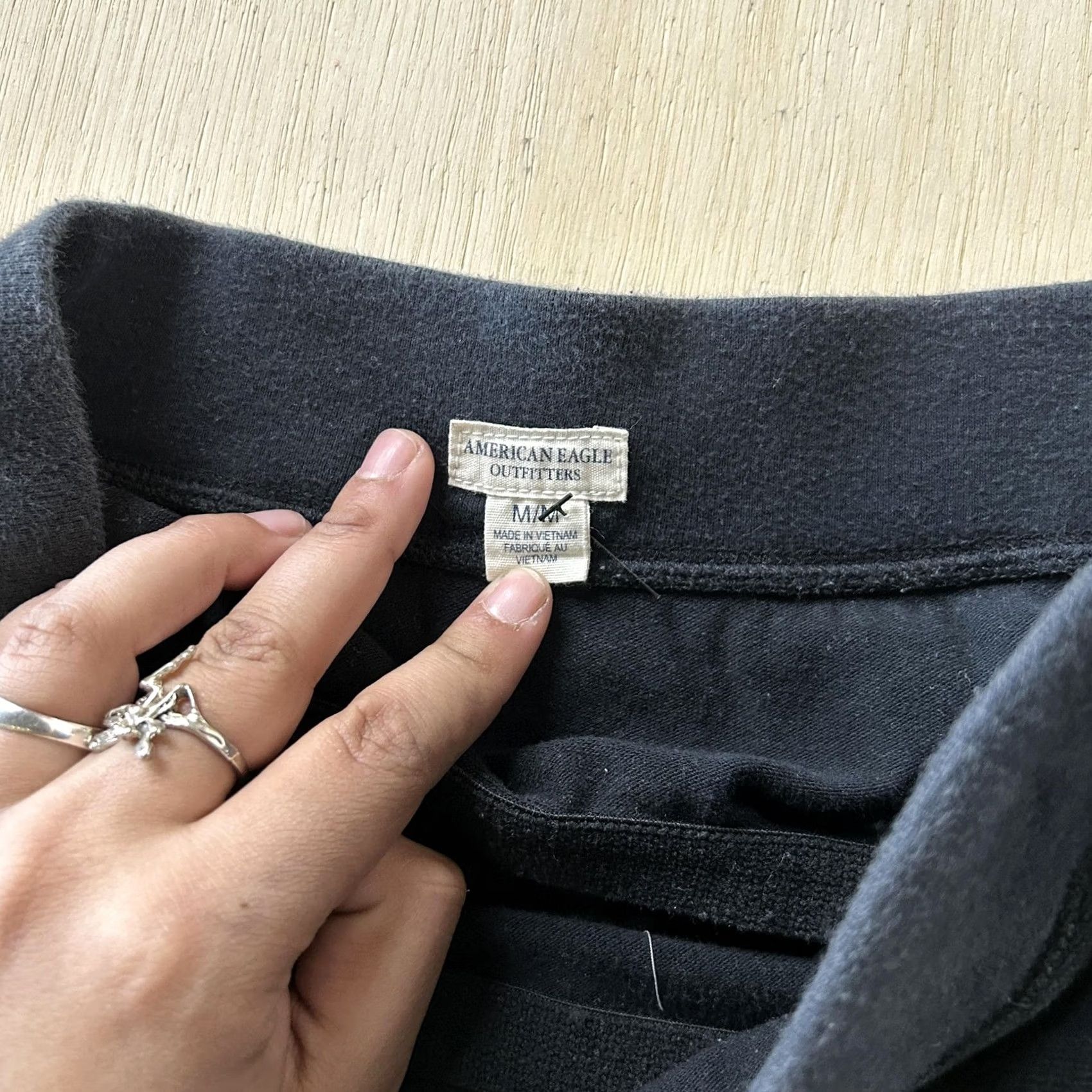 American Eagle Outfitters VINTAGE American Eagle Outfitters Skirt Womens M Black Fleece Mini Drawstring Size 32" / US 10 / IT 46 - 3 Thumbnail