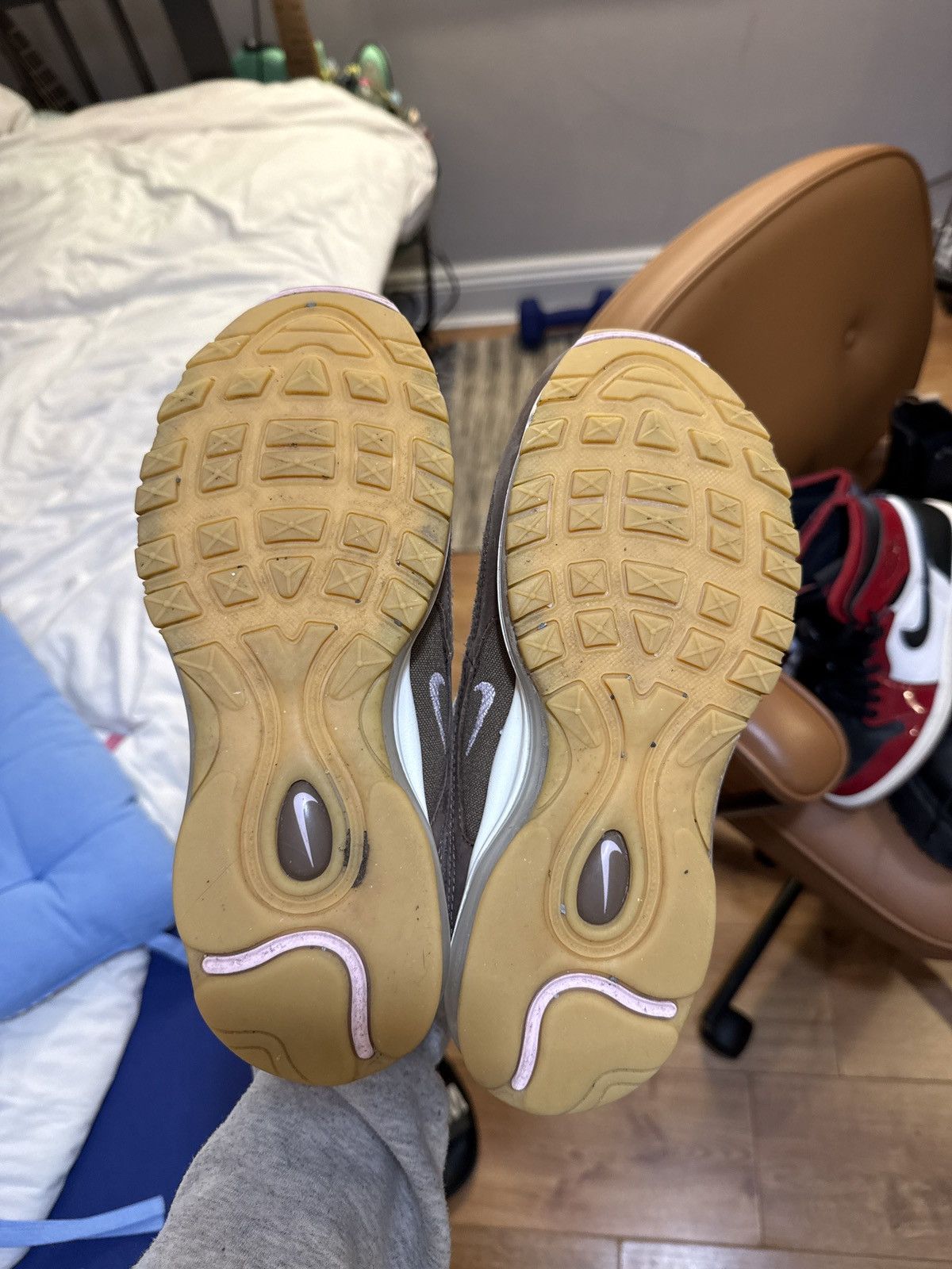 Nike Nike Air Max 97 Crepe Size US 6 / EU 39 - 5 Thumbnail