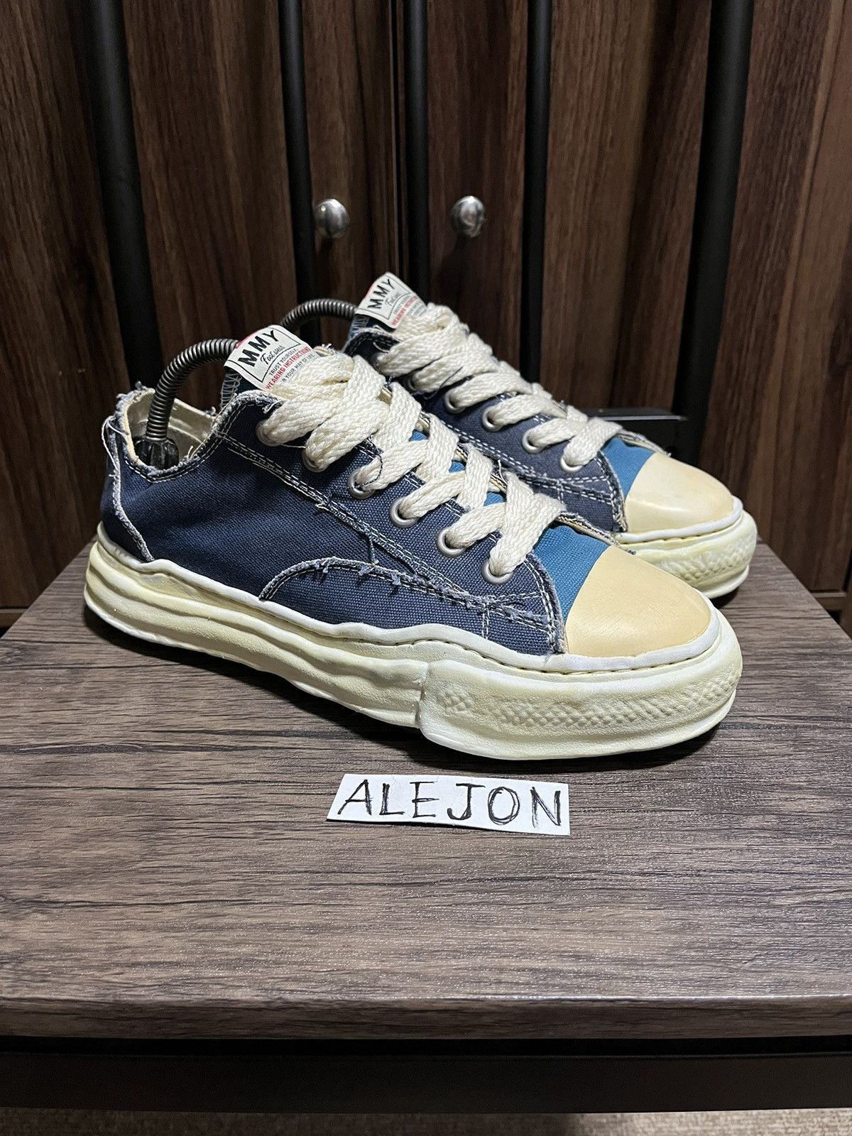 Maison MIHARA YASUHIRO MMY MIHARA YASUHIRO PETERSON LOW TOP SNEAKERS Size US 8.5 / EU 41-42 - 2 Thumbnail